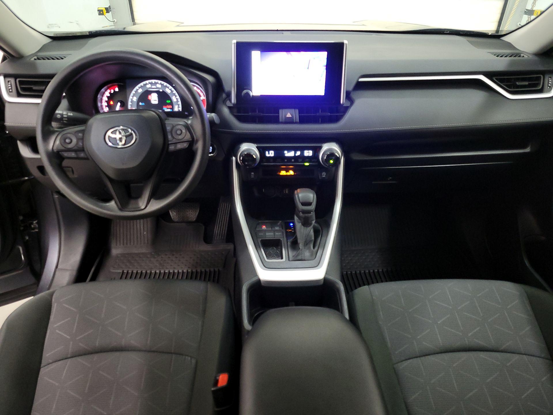 Thumbnail: 2025 Toyota RAV4 - 9