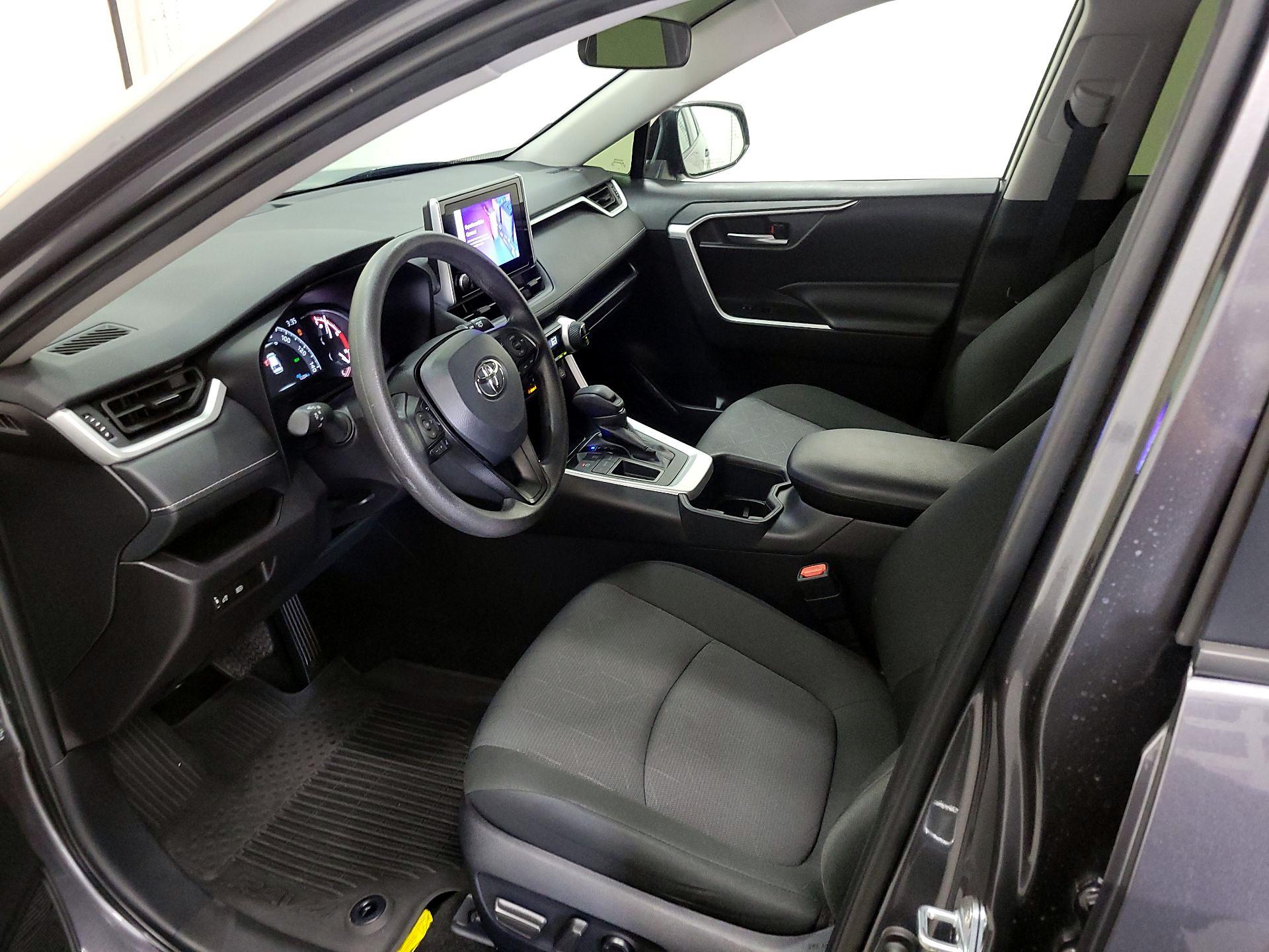 Thumbnail: 2025 Toyota RAV4 - 11