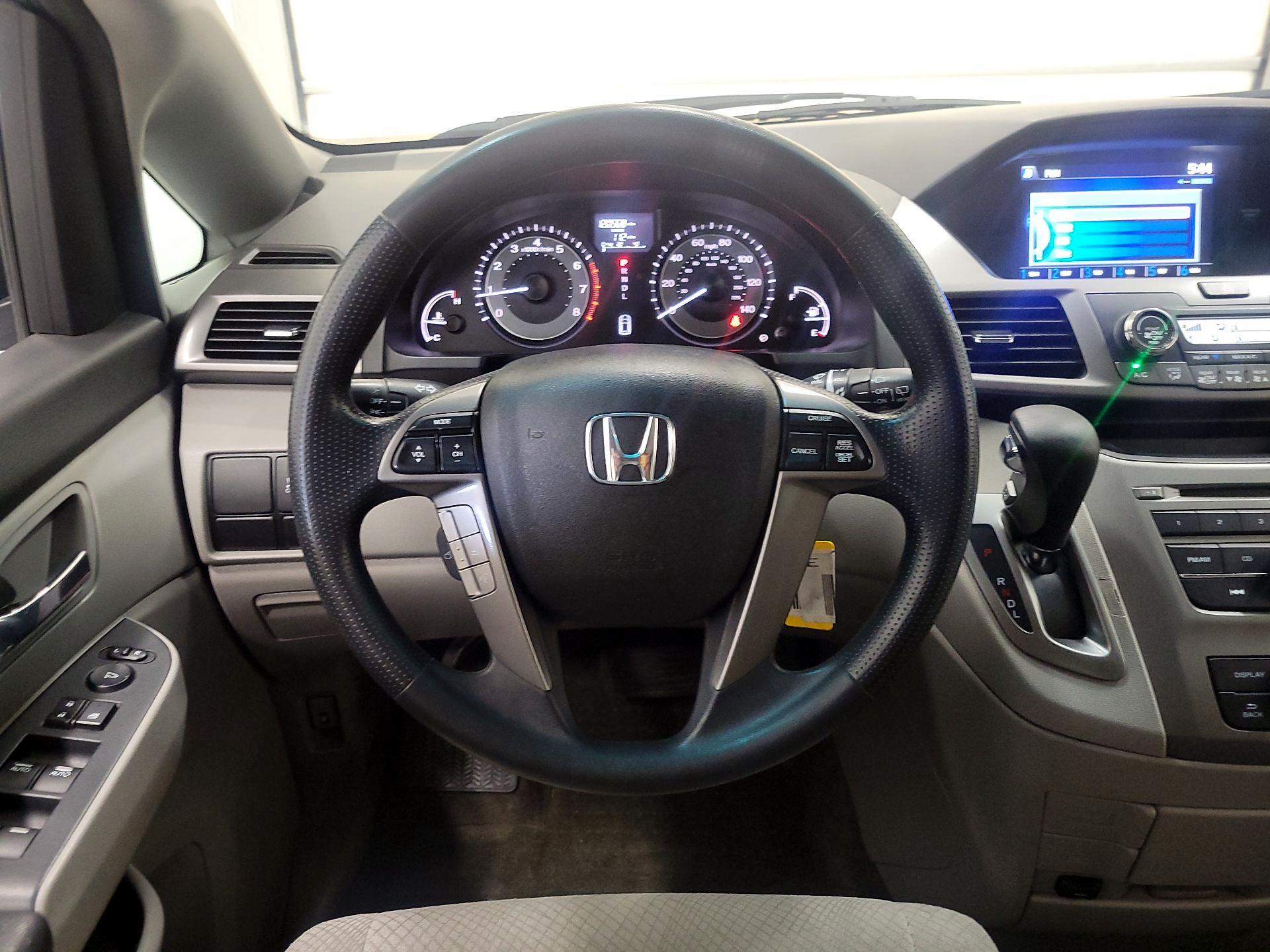 Thumbnail: 2016 Honda Odyssey - 10
