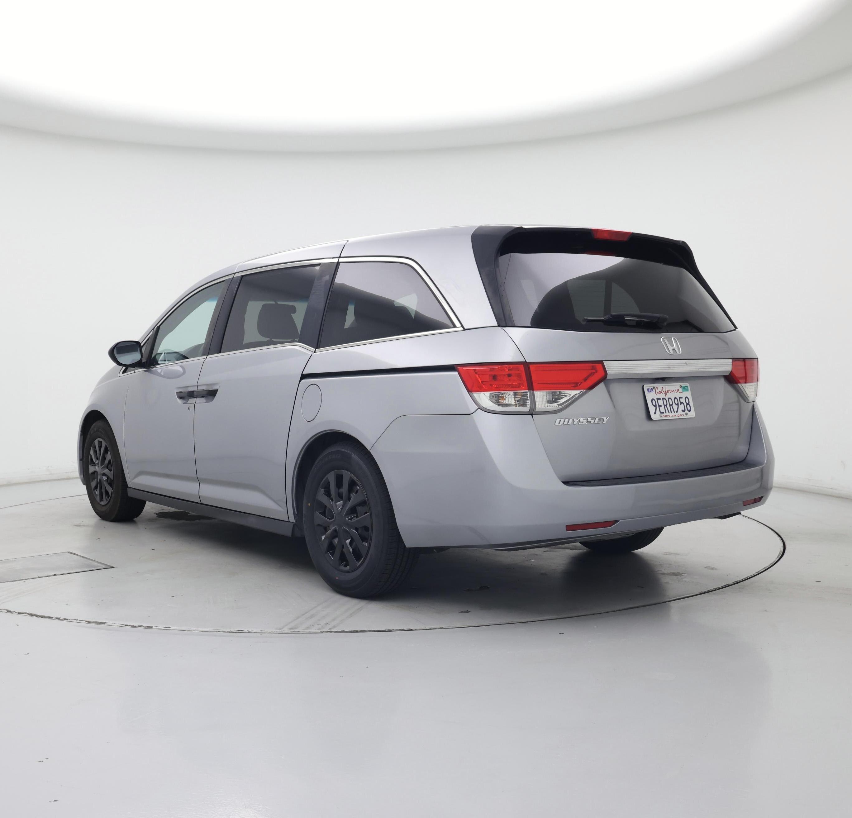 Thumbnail: 2016 Honda Odyssey - 2