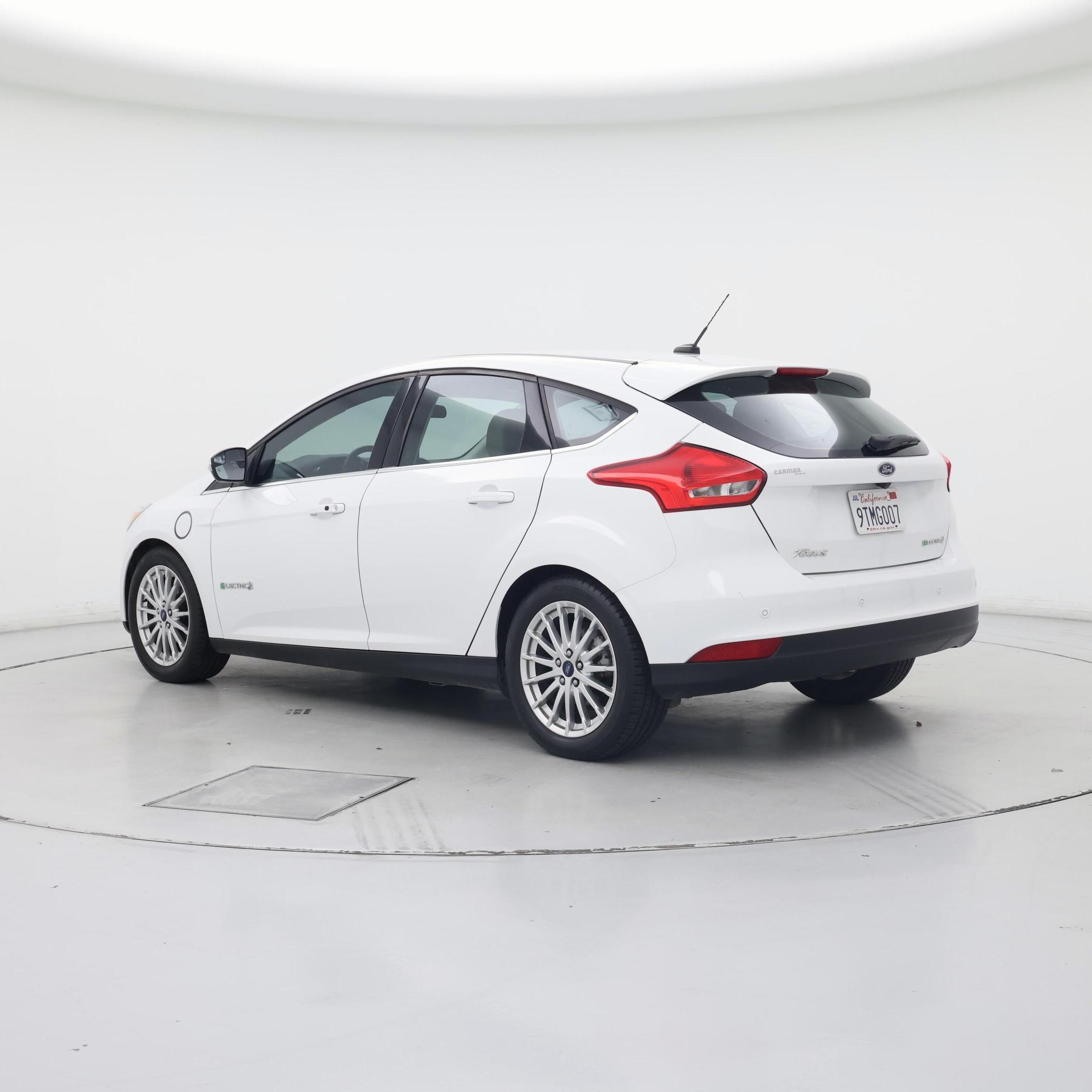 Thumbnail: 2016 Ford Focus - 2