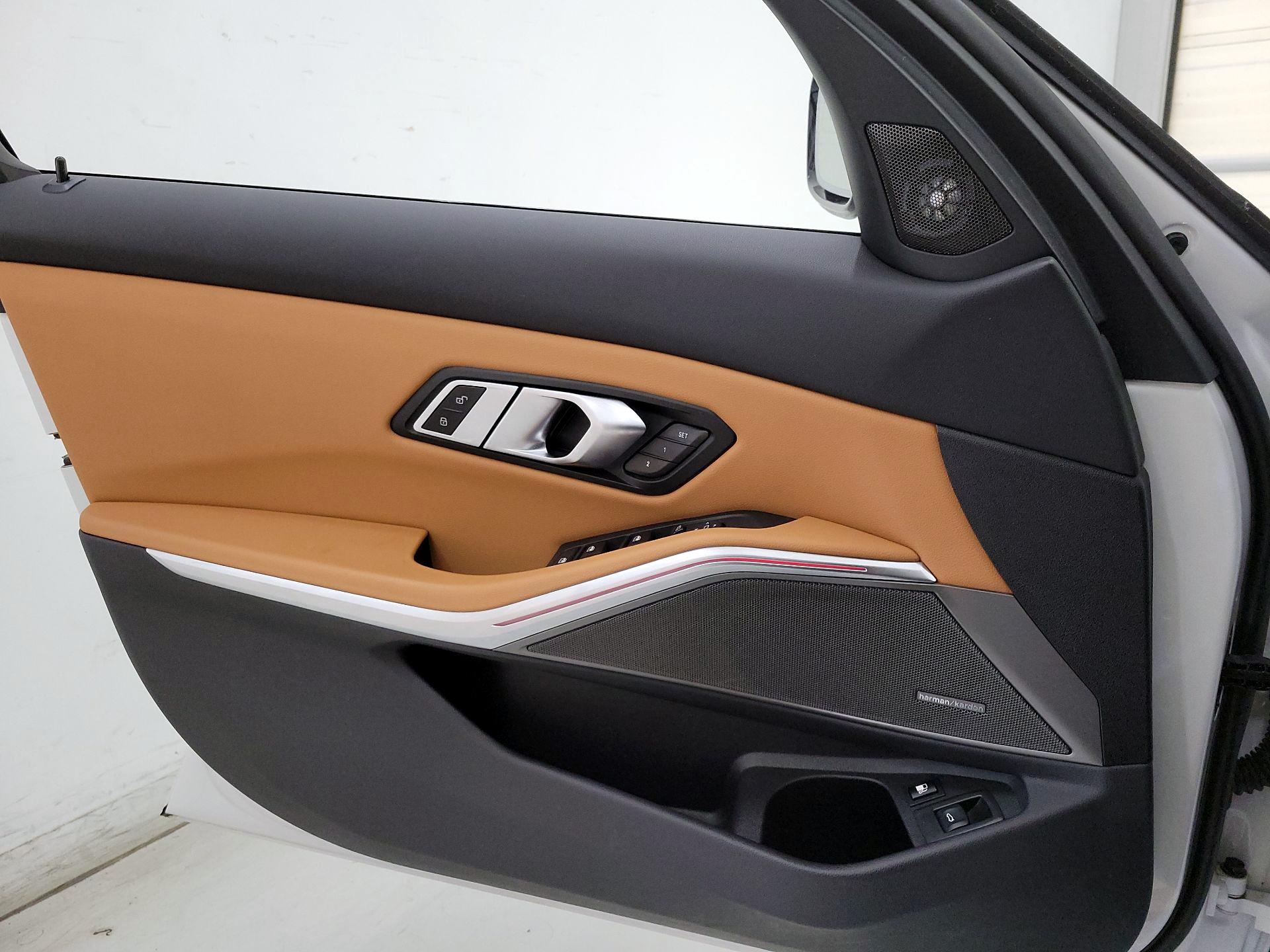 Thumbnail: 2023 BMW 3 Series - 12