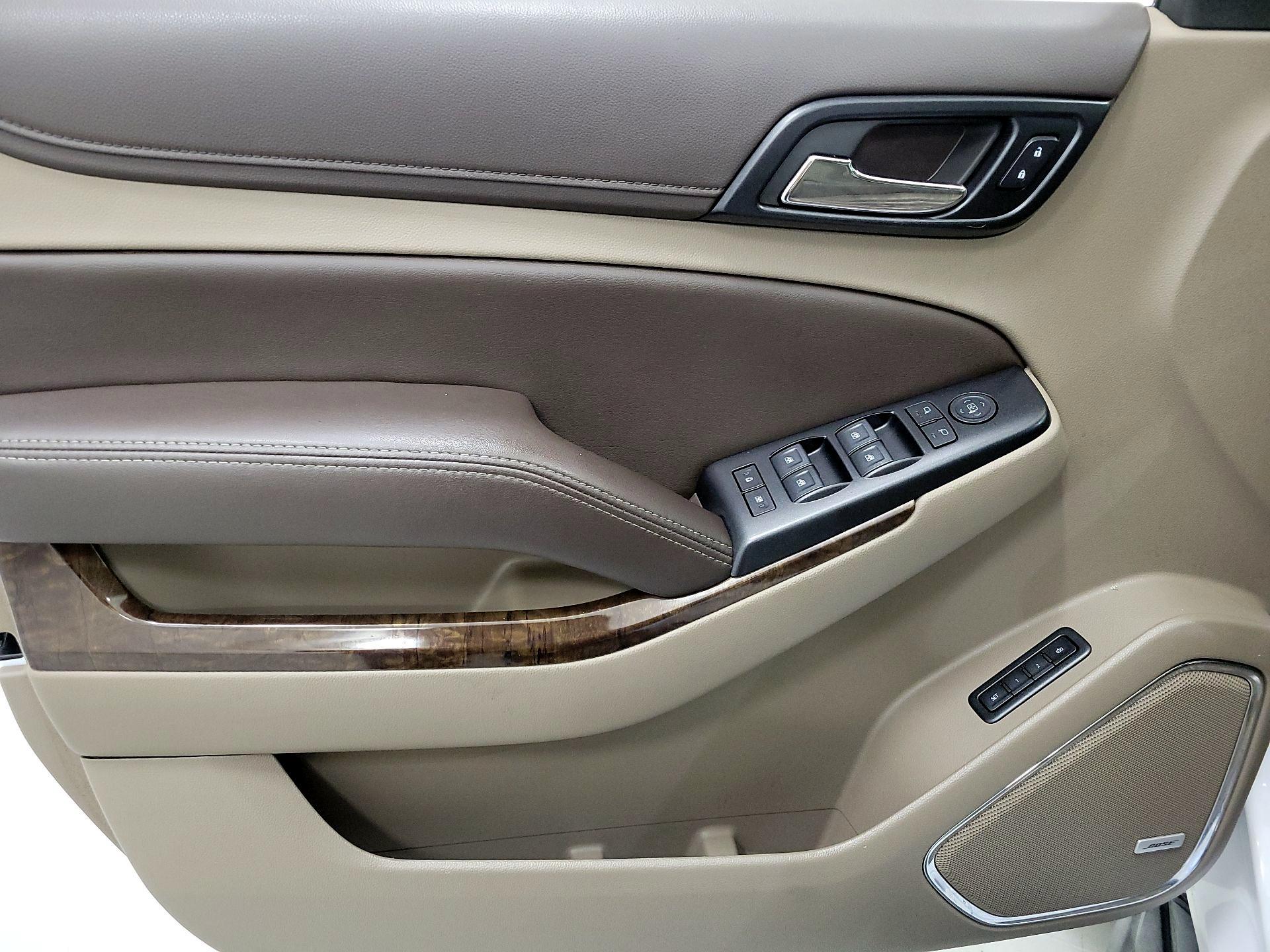 Thumbnail: 2019 Chevrolet Tahoe - 12