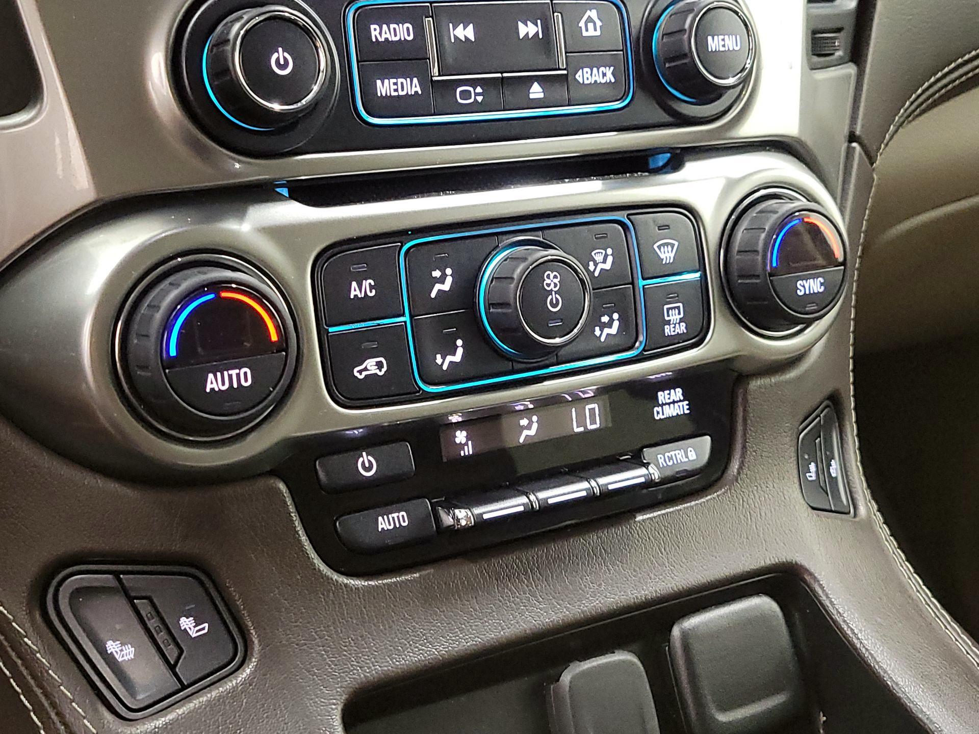 Thumbnail: 2019 Chevrolet Tahoe - 16