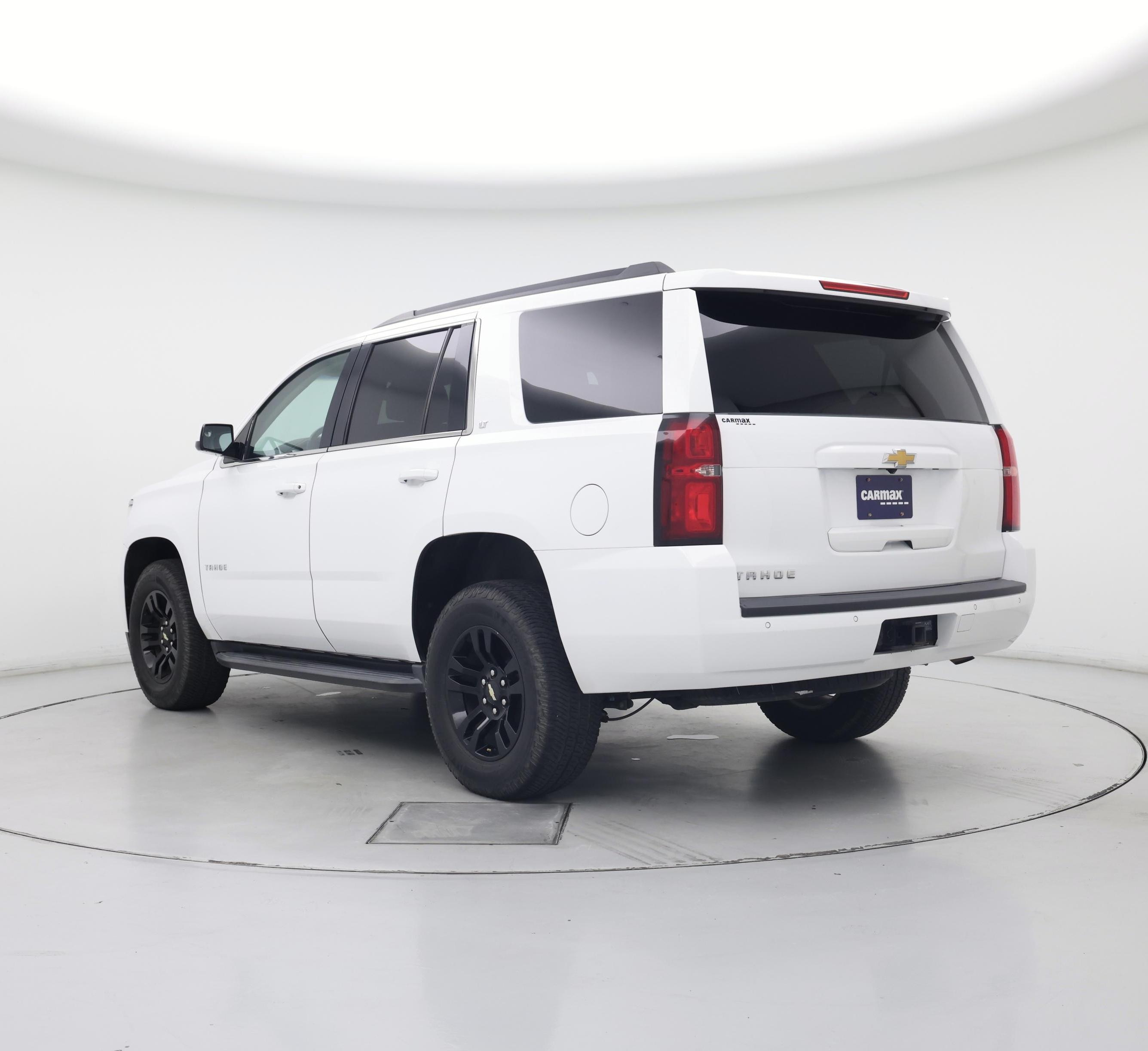 Thumbnail: 2019 Chevrolet Tahoe - 2