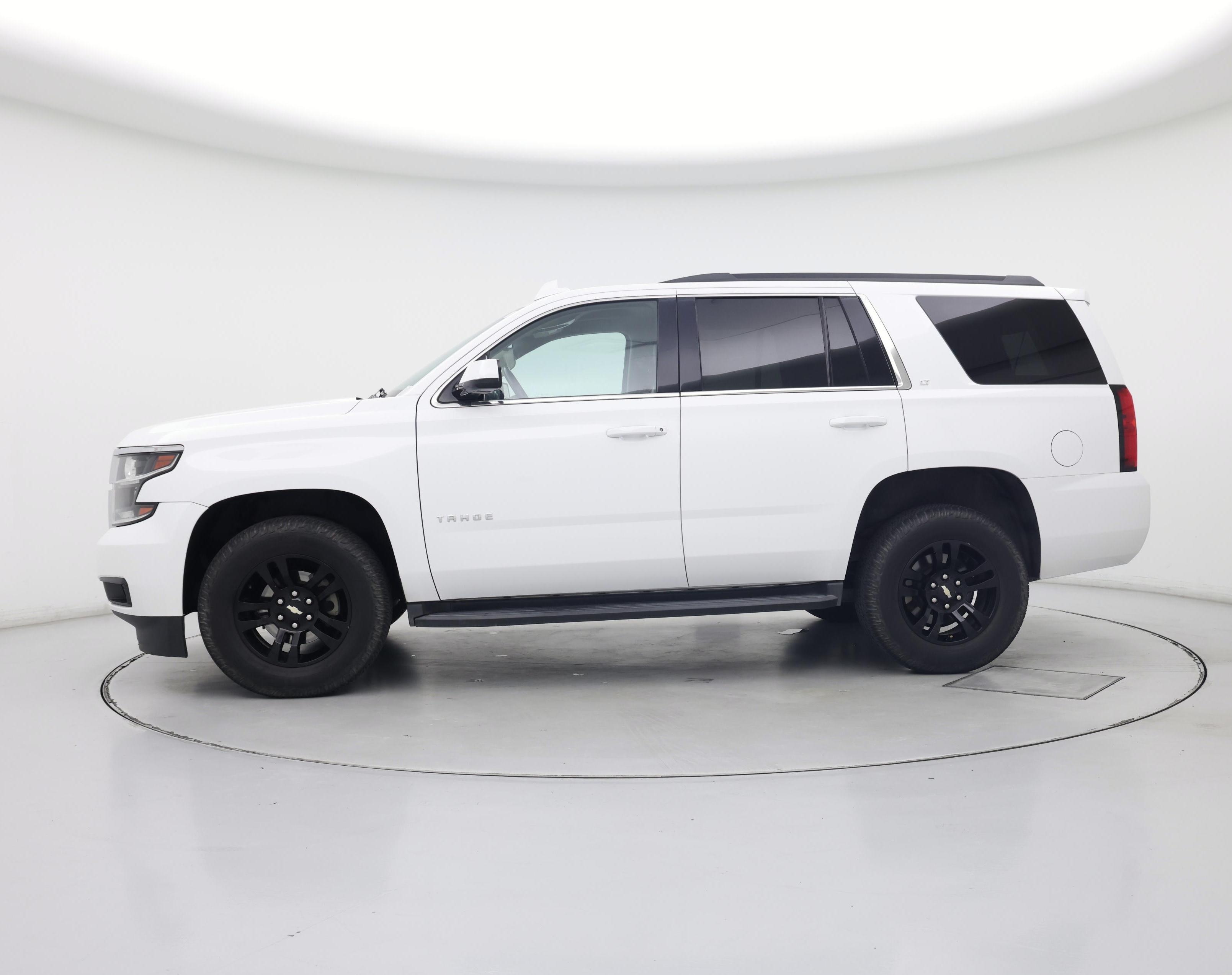 Thumbnail: 2019 Chevrolet Tahoe - 3