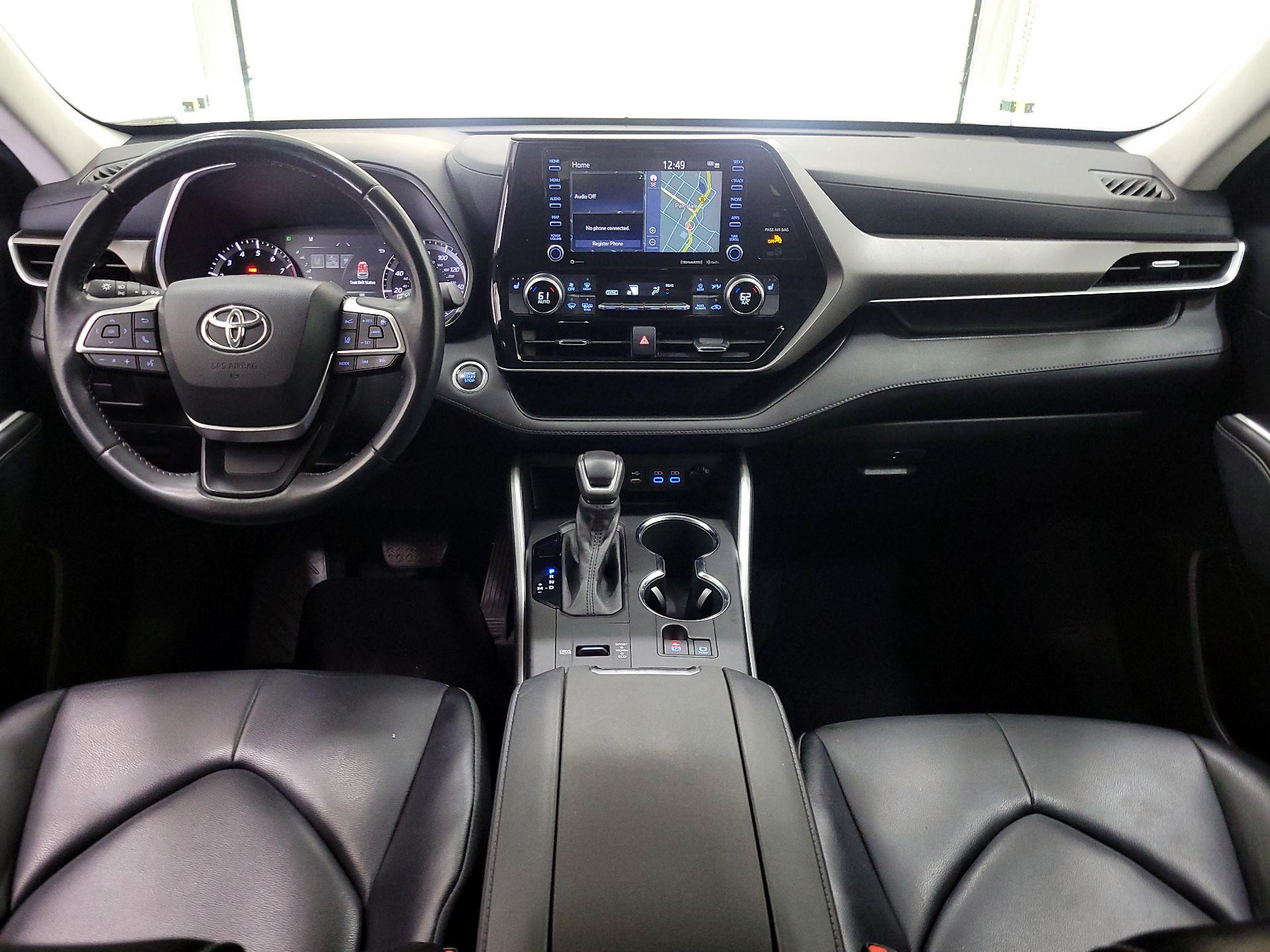 Thumbnail: 2022 Toyota Highlander - 9