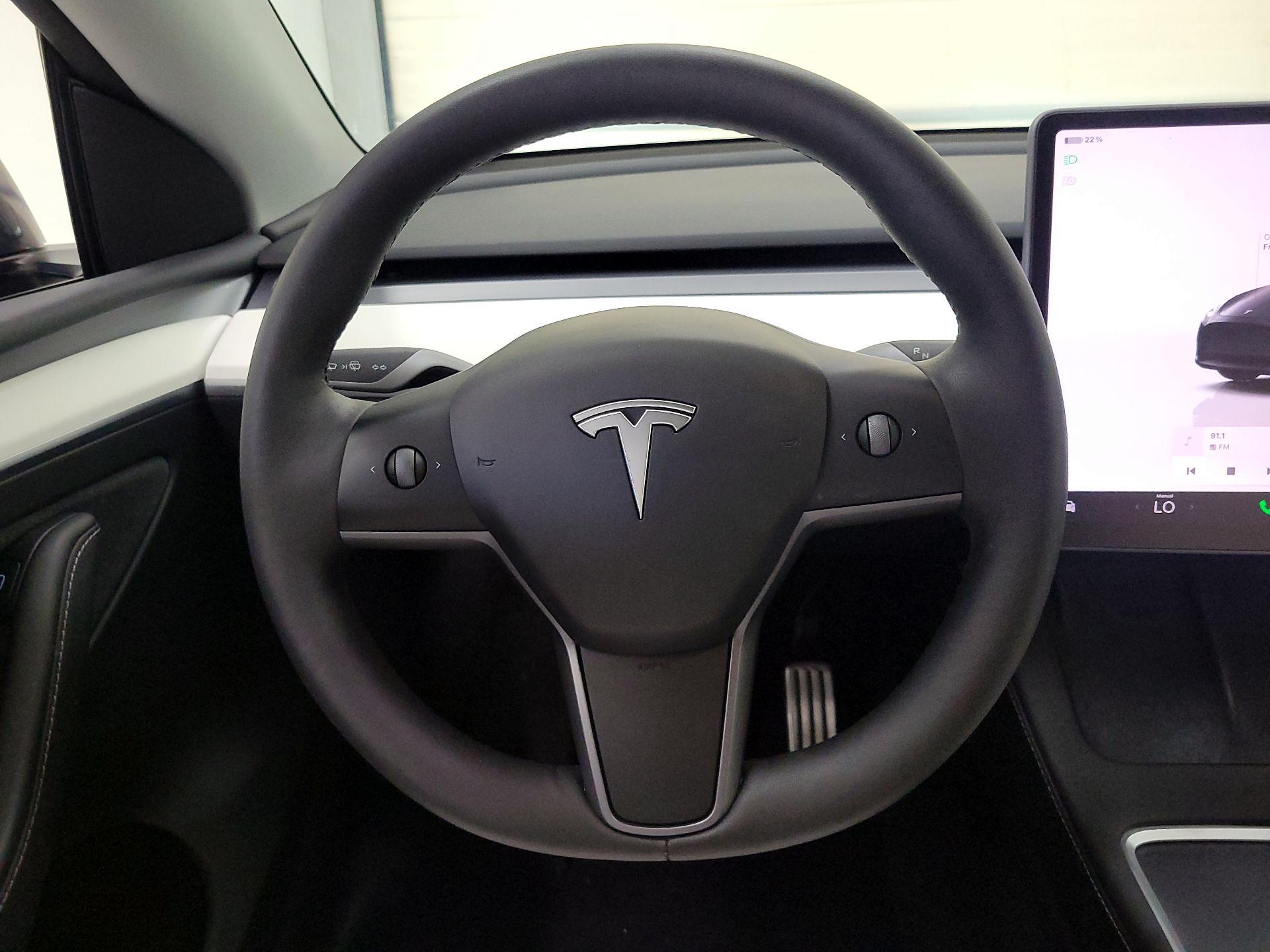 Thumbnail: 2023 Tesla Model Y - 10