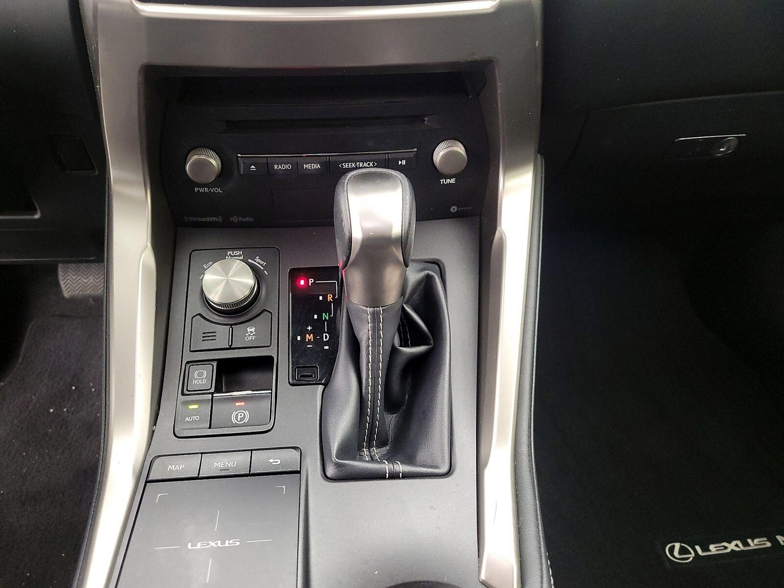 2020 Lexus NX 300 - Photo 19