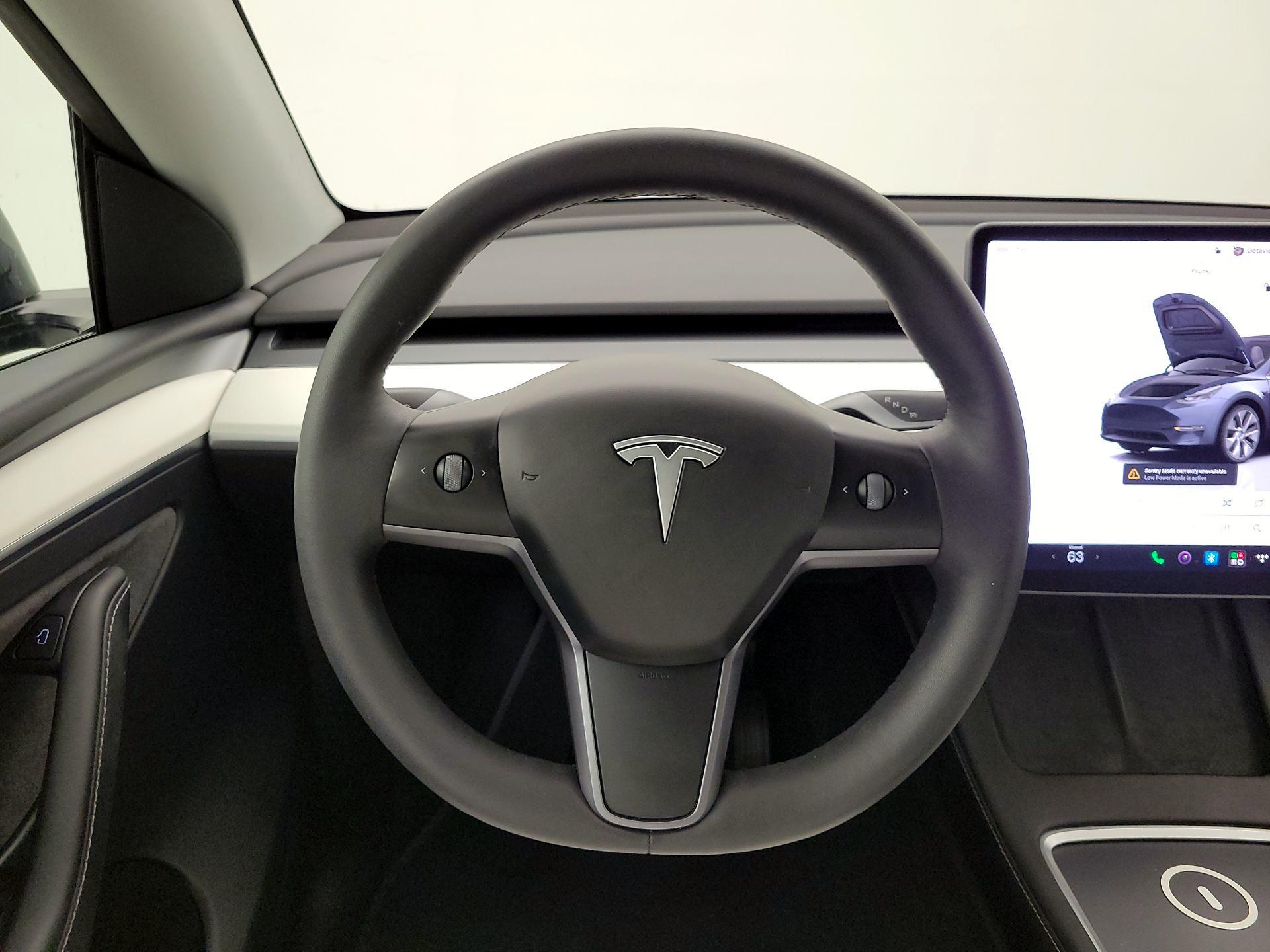 Thumbnail: 2023 Tesla Model Y - 10