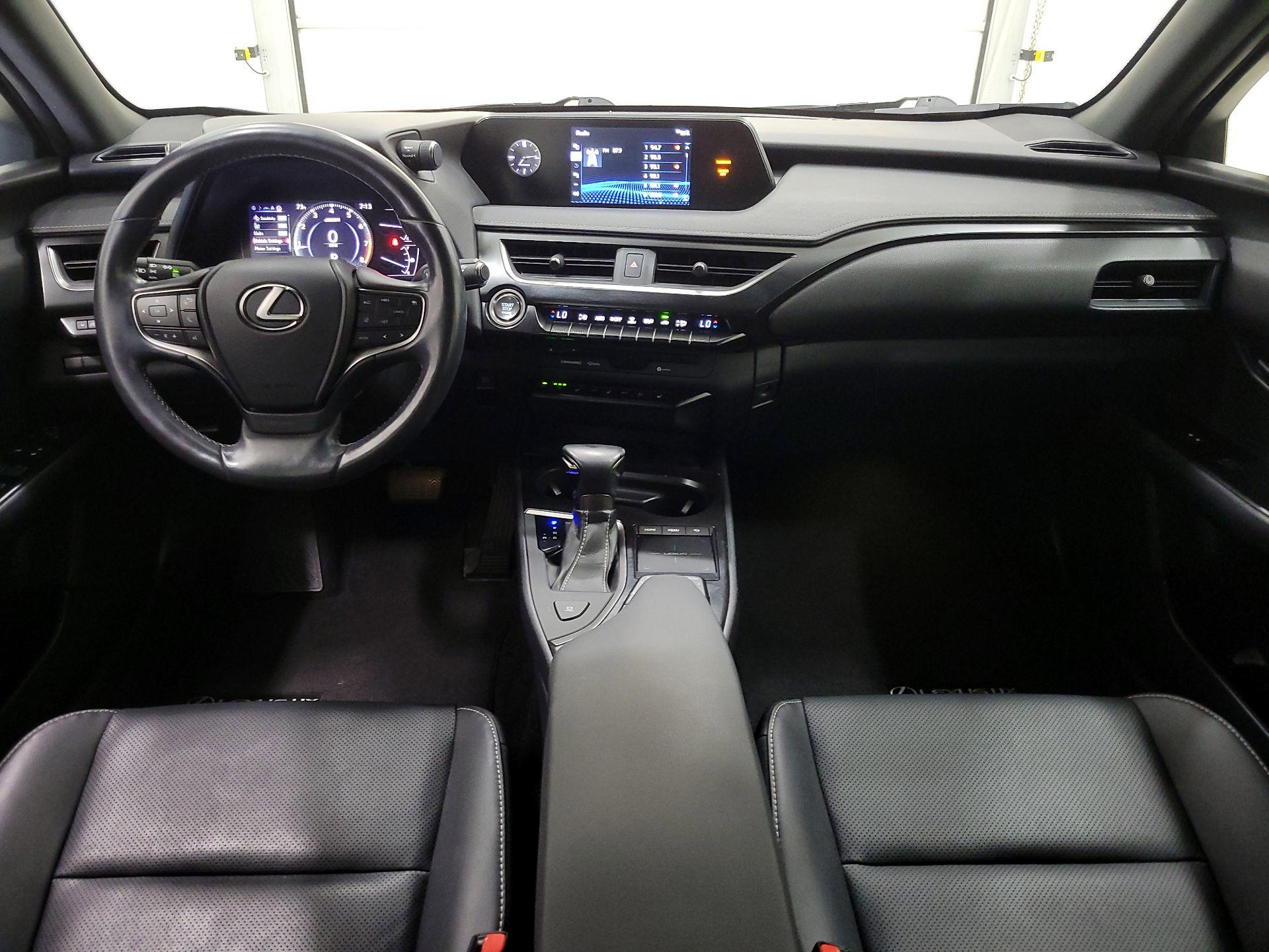 Thumbnail: 2019 Lexus UX - 9