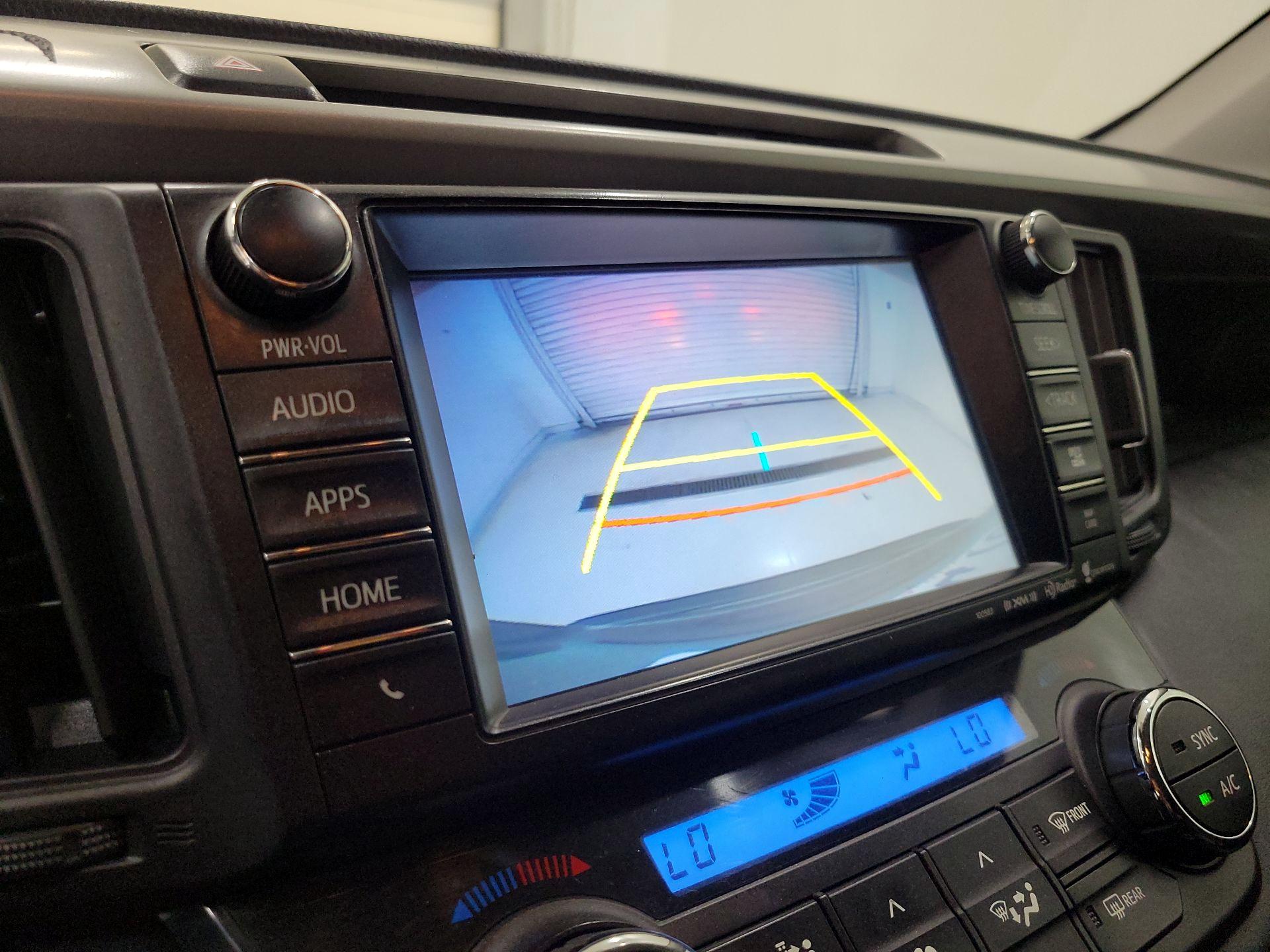 Thumbnail: 2017 Toyota RAV4 - 15