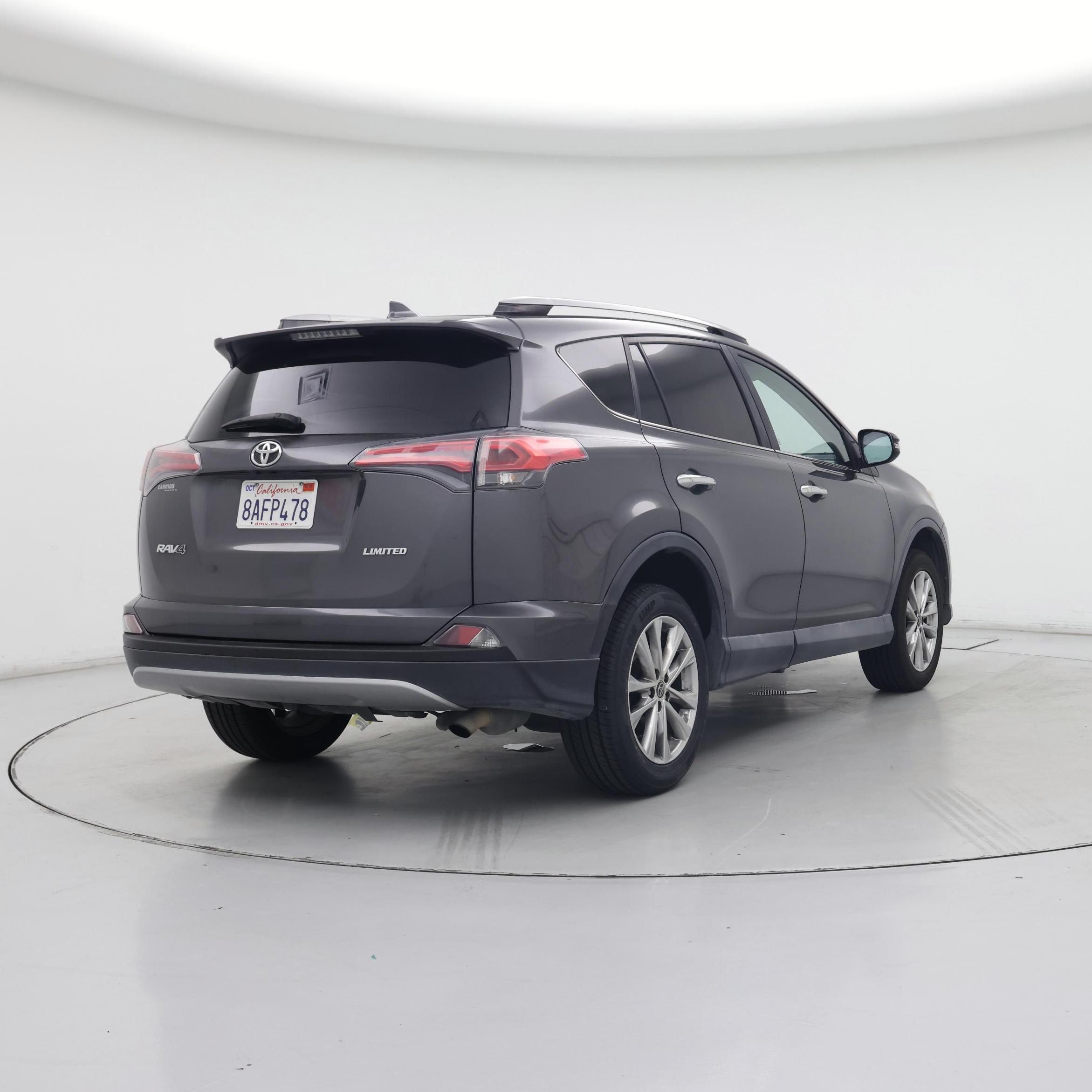 Thumbnail: 2017 Toyota RAV4 - 8