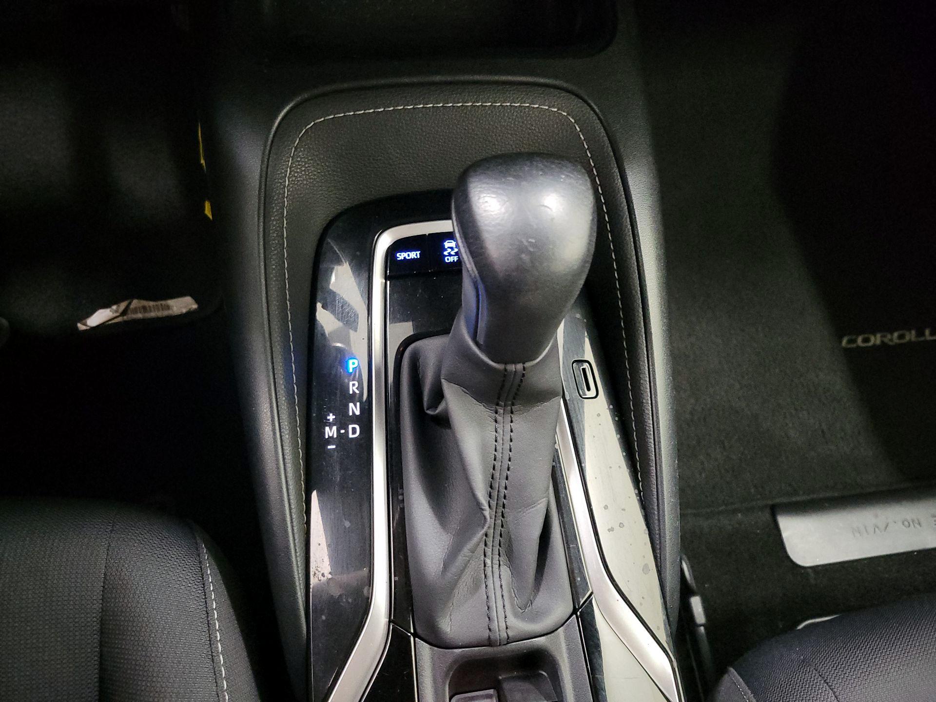 Thumbnail: 2019 Toyota Corolla - 17