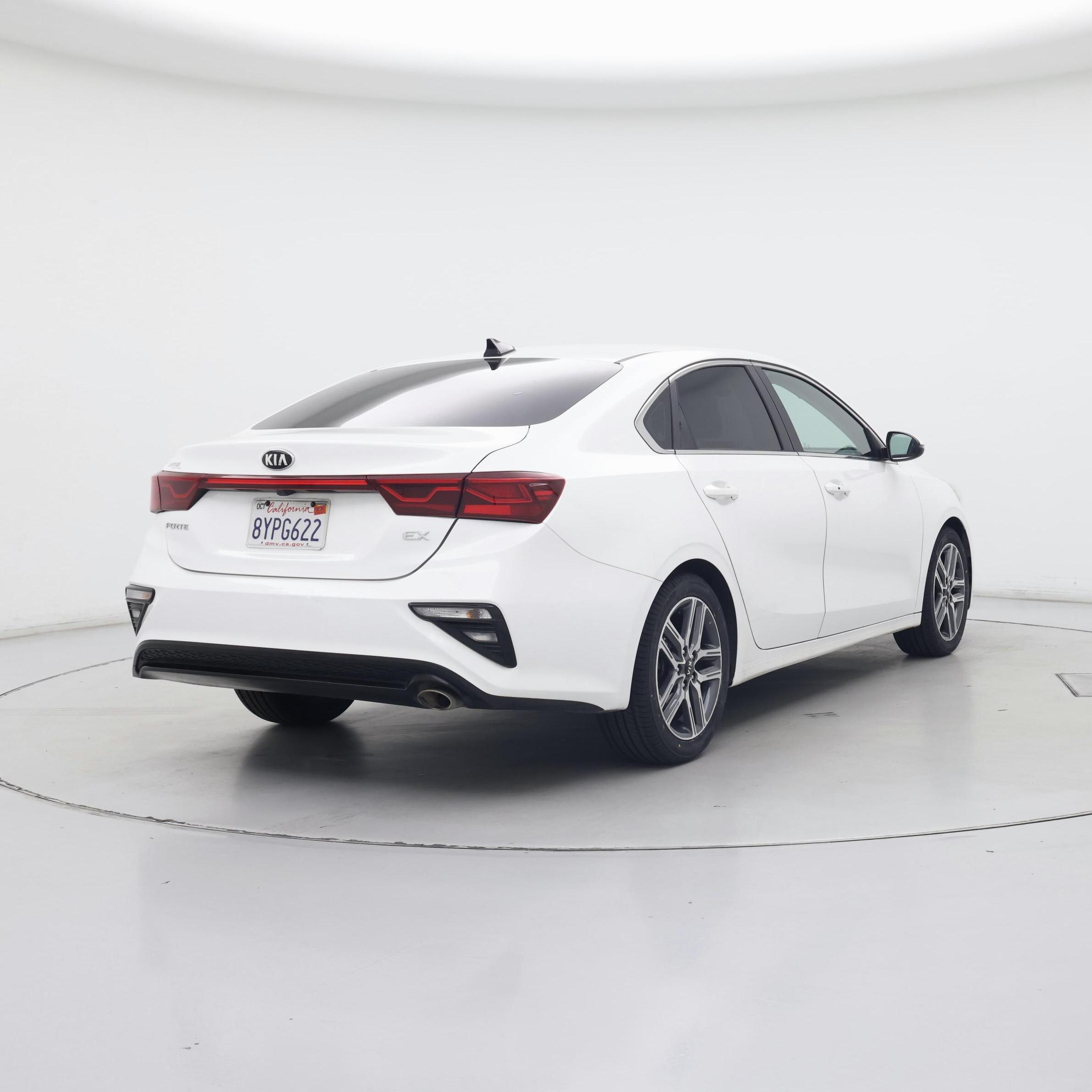 Thumbnail: 2021 Kia Forte - 8