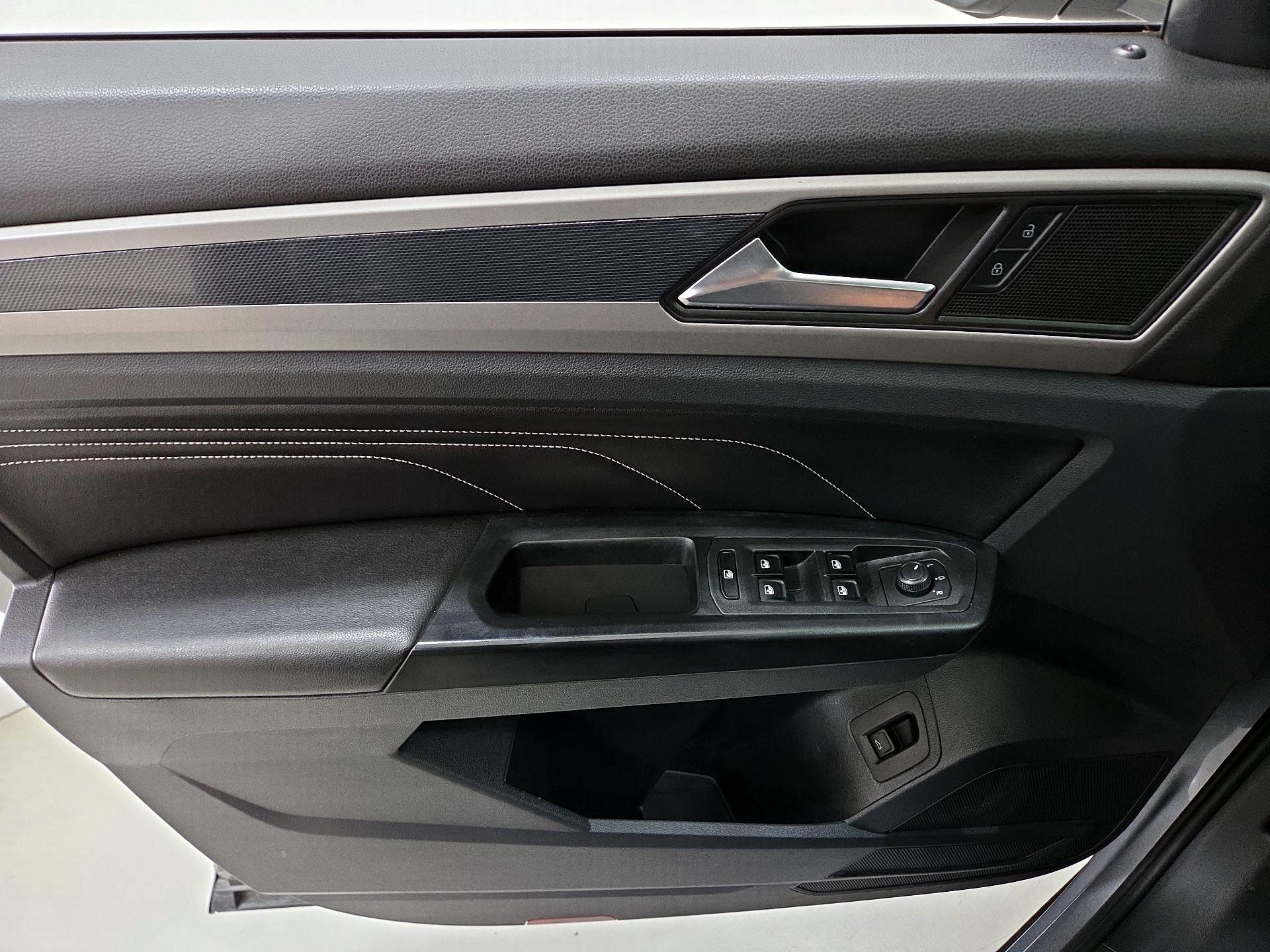Thumbnail: 2020 Volkswagen Atlas - 12