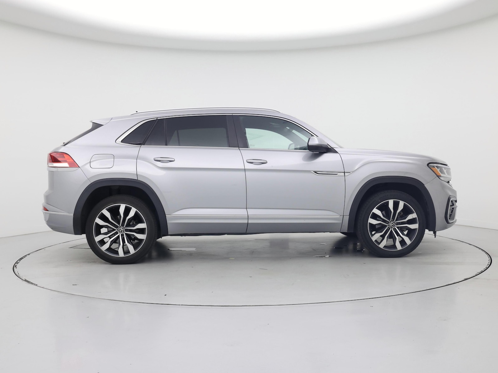 2020 Volkswagen Atlas Cross Sport SEL R-Line - Photo 8