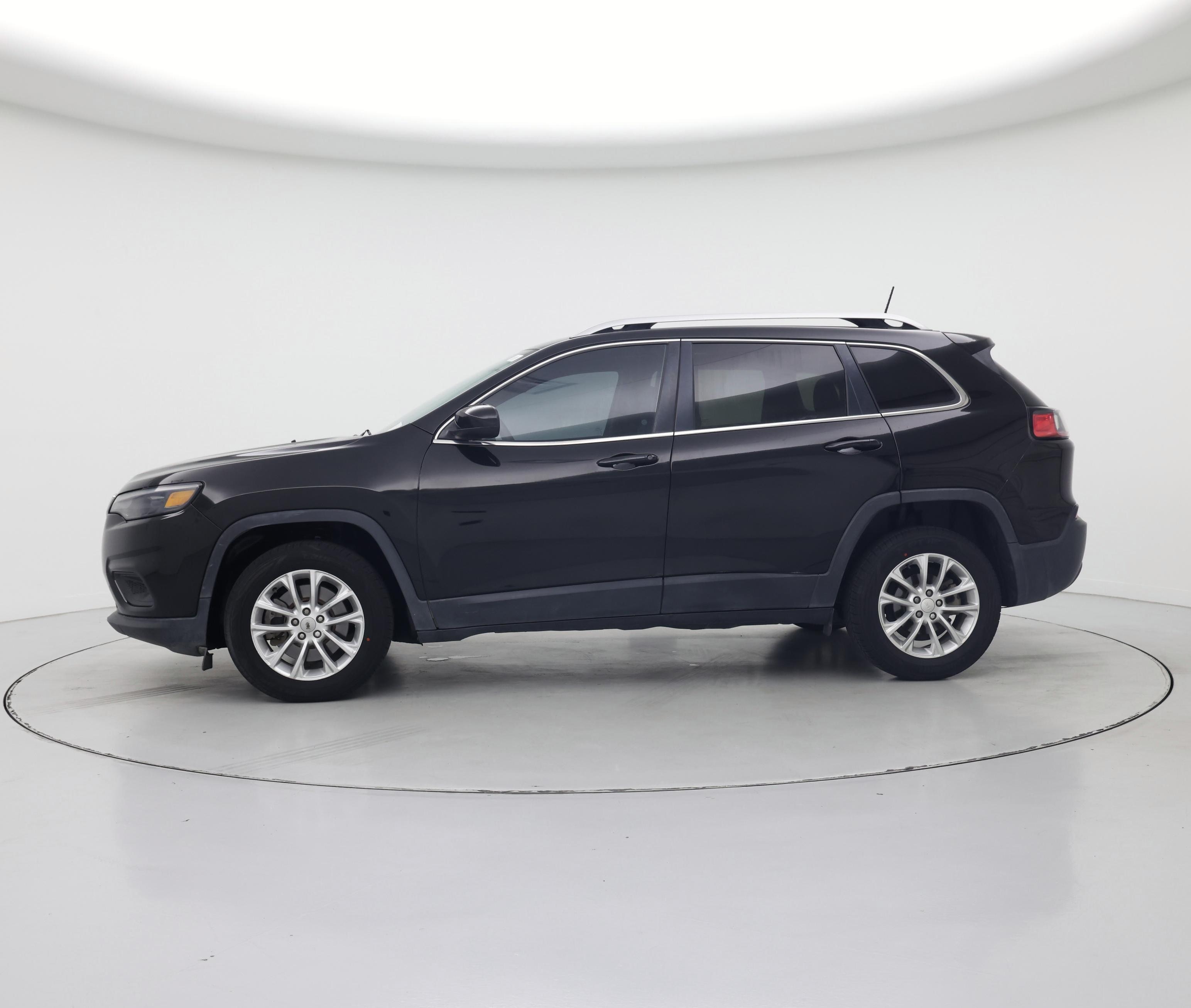 Thumbnail: 2019 Jeep Cherokee - 3