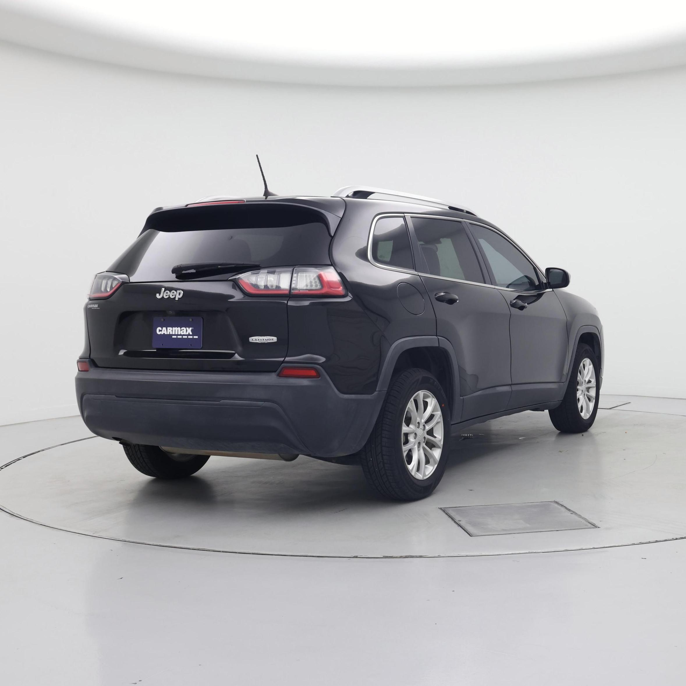 Thumbnail: 2019 Jeep Cherokee - 8