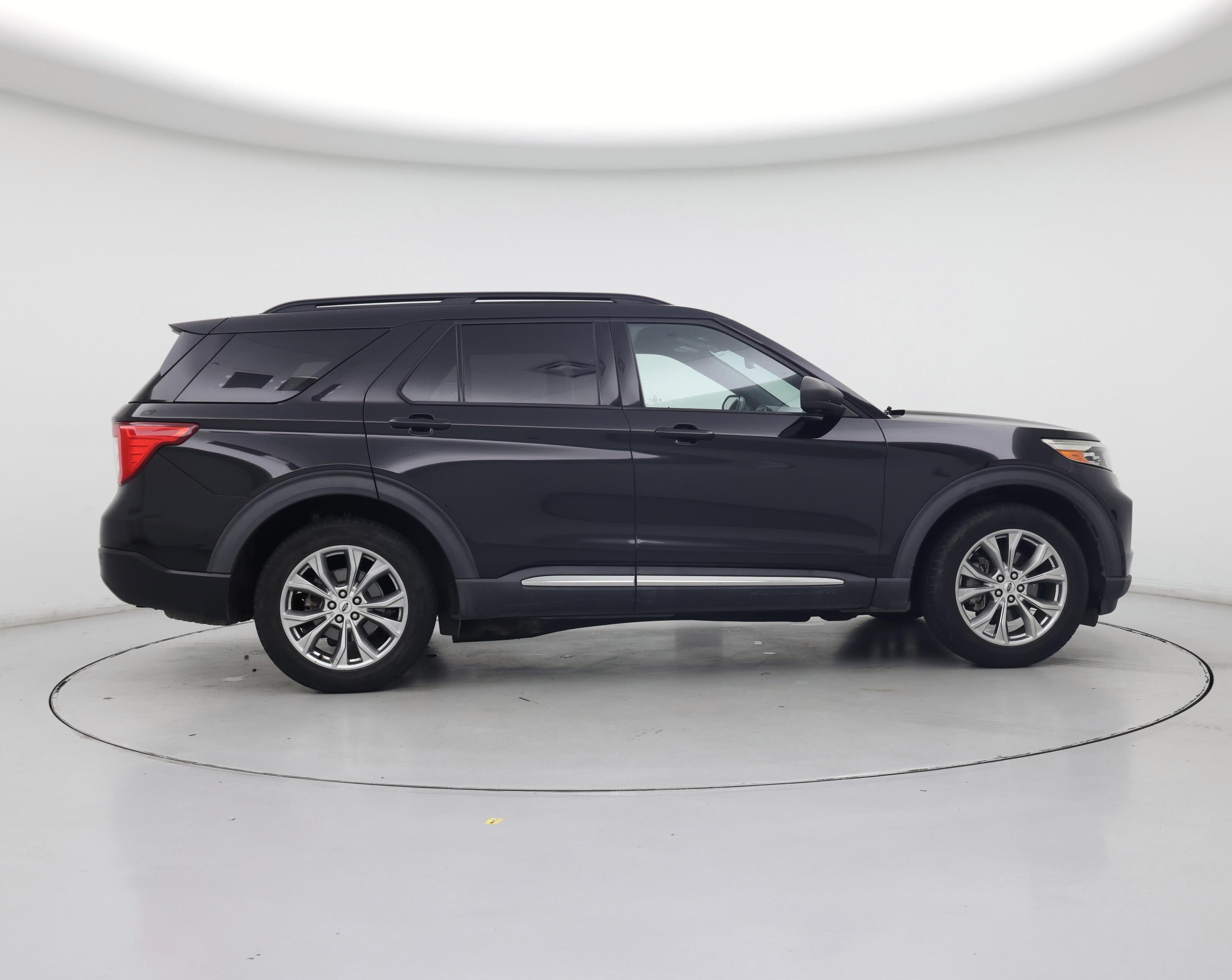 Thumbnail: 2020 Ford Explorer - 7