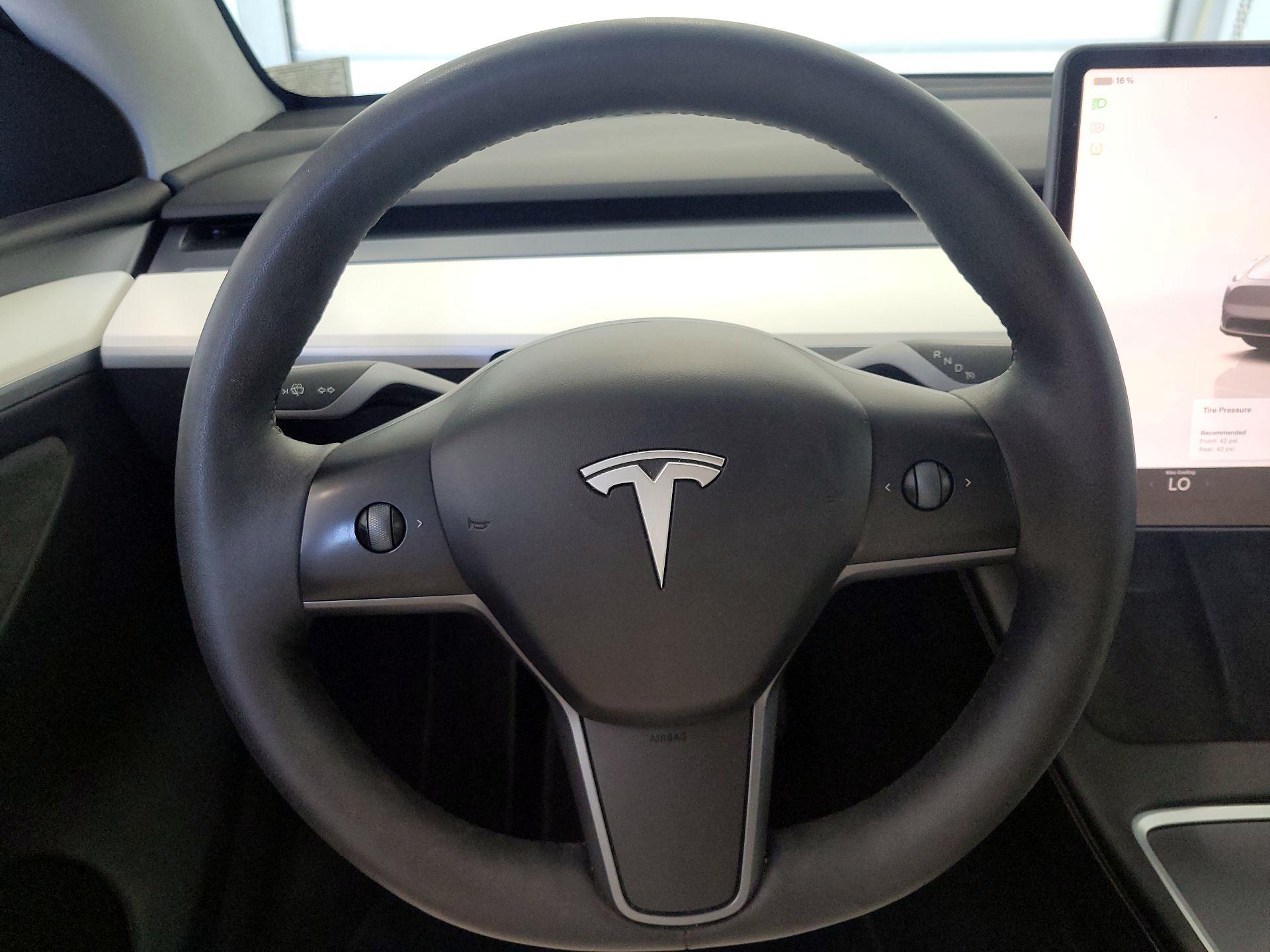 Thumbnail: 2023 Tesla Model Y - 10