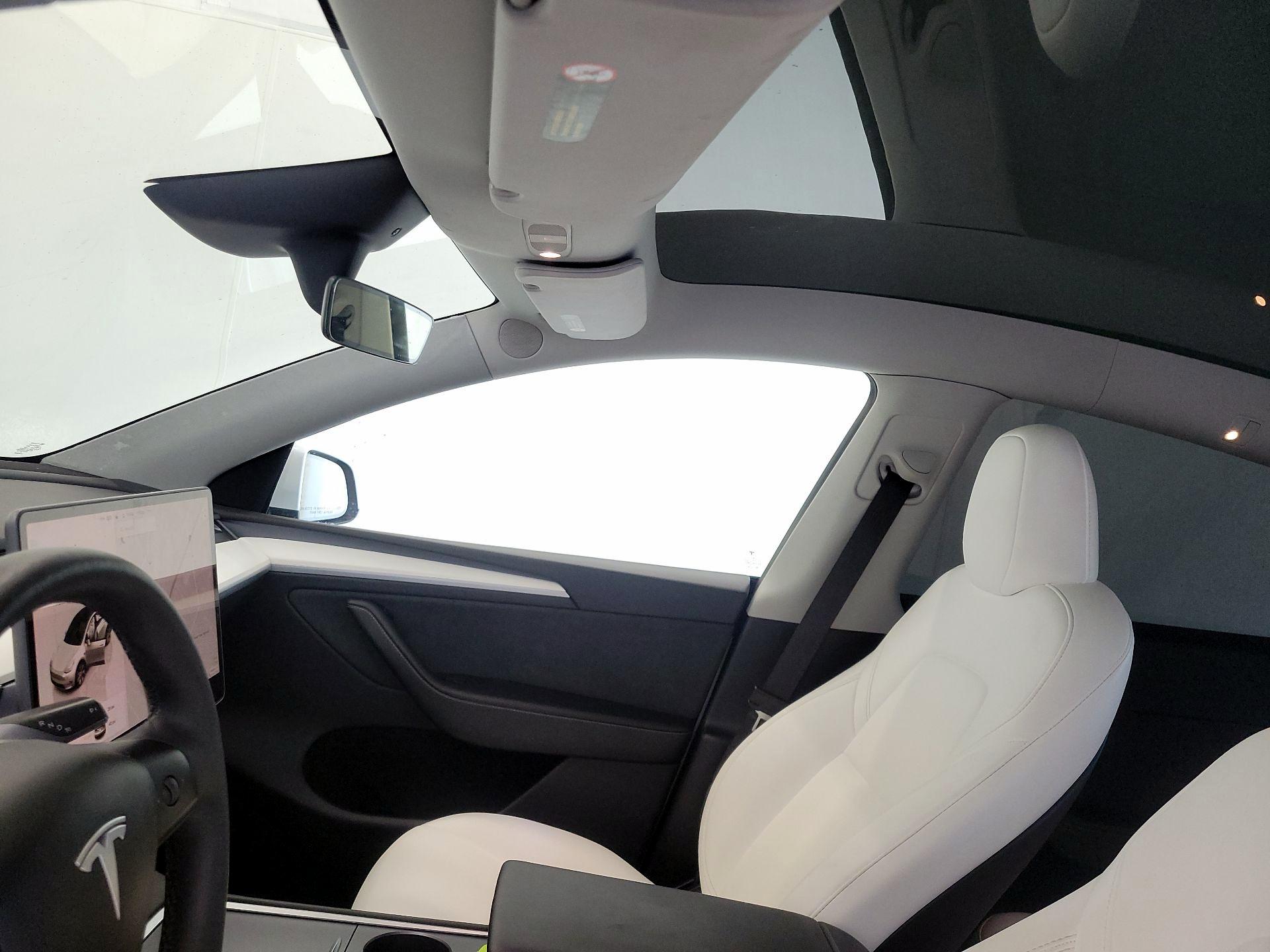 Thumbnail: 2023 Tesla Model Y - 18