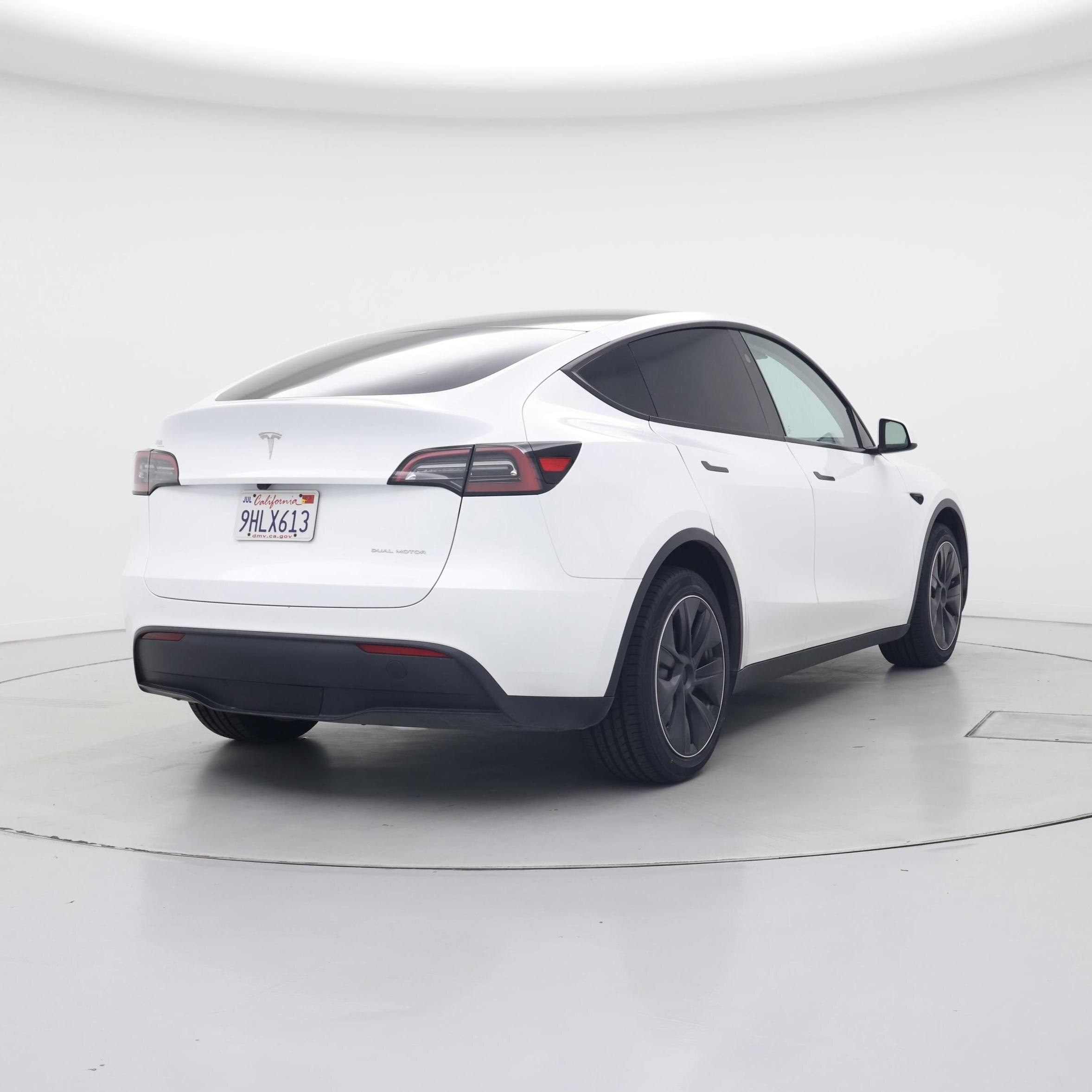 Thumbnail: 2023 Tesla Model Y - 8