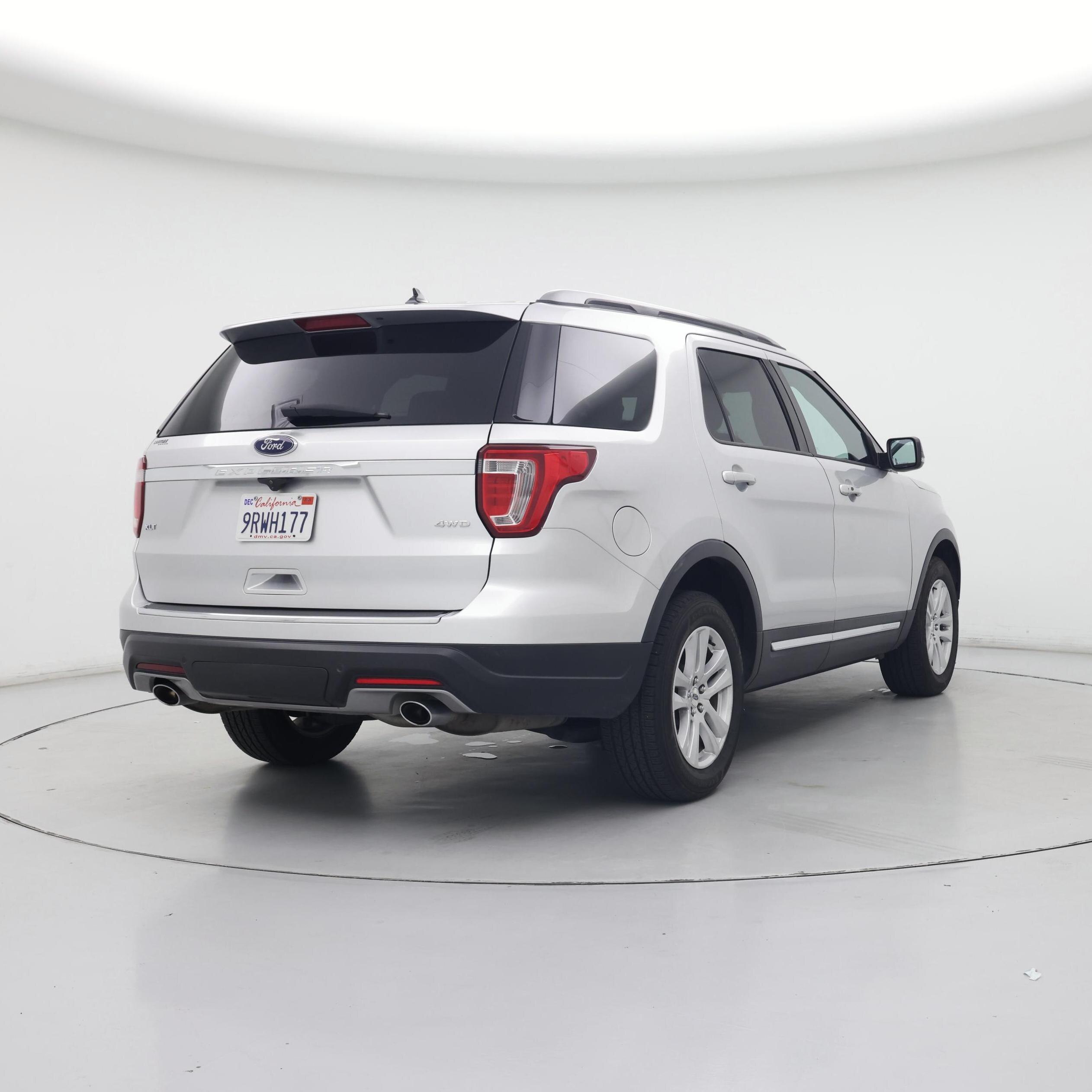Thumbnail: 2018 Ford Explorer - 8