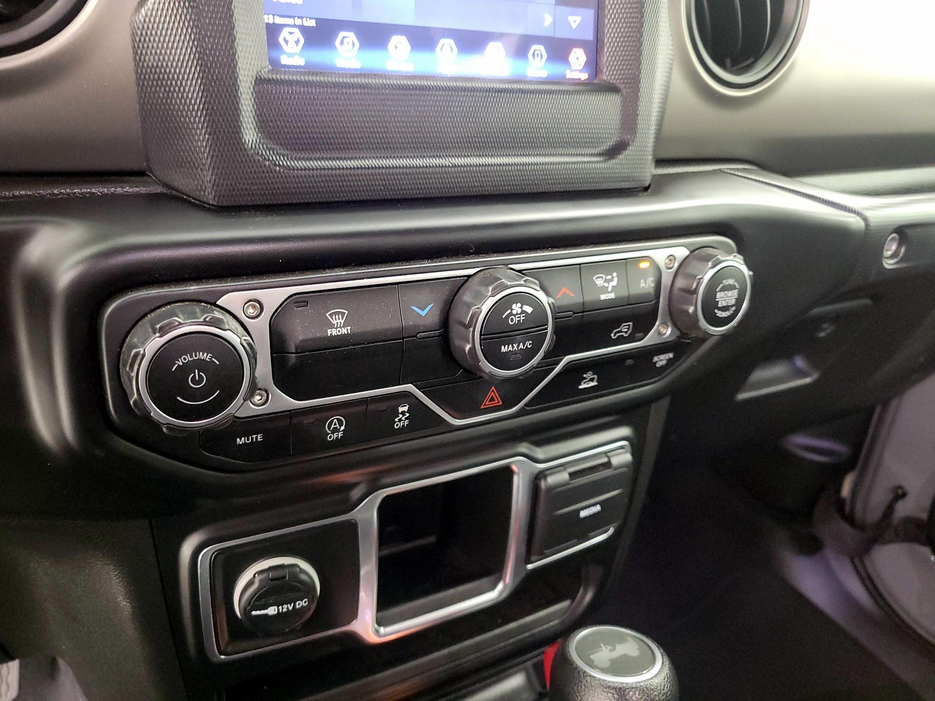 Thumbnail: 2023 Jeep Wrangler - 16