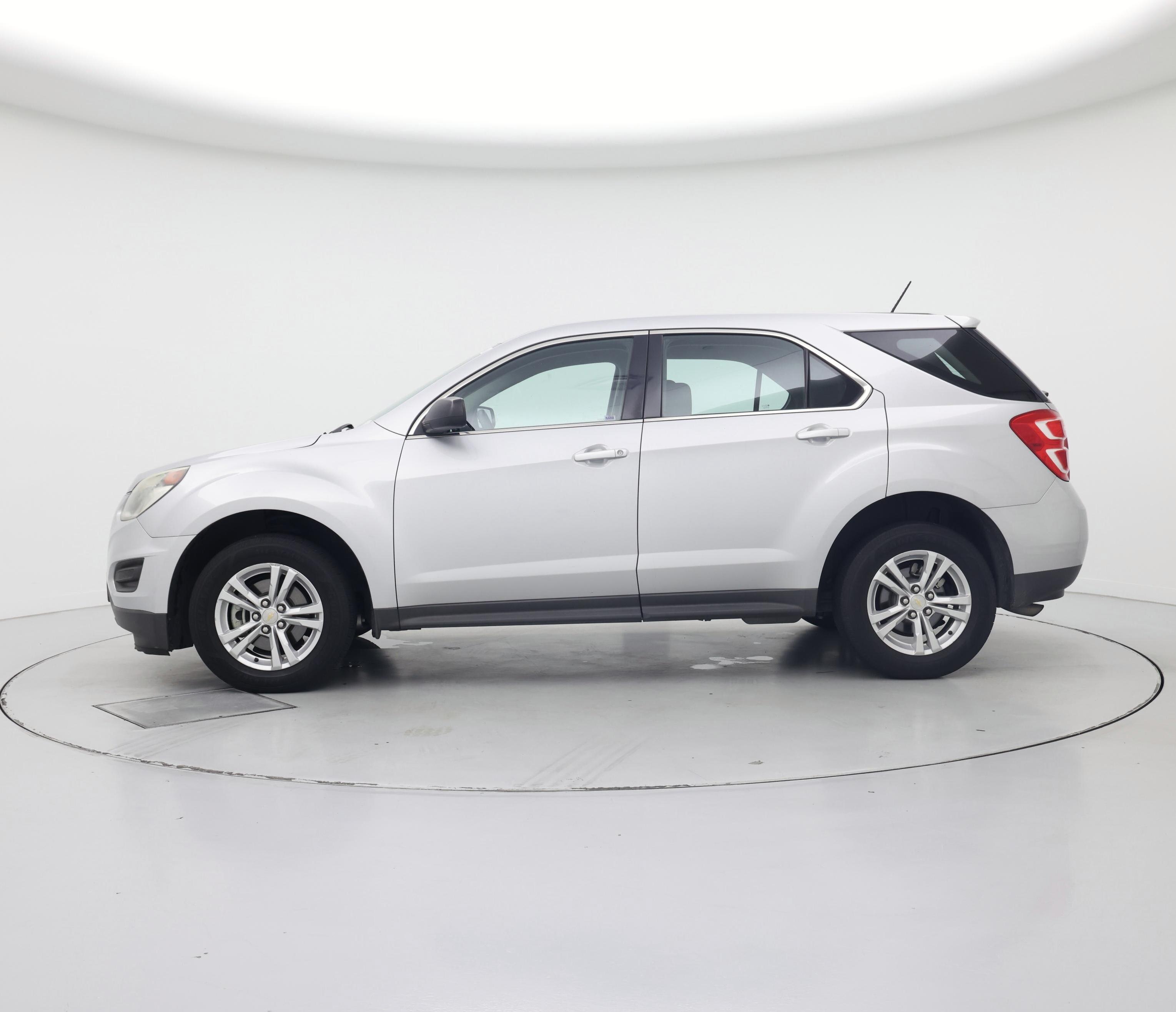 Thumbnail: 2016 Chevrolet Equinox - 3