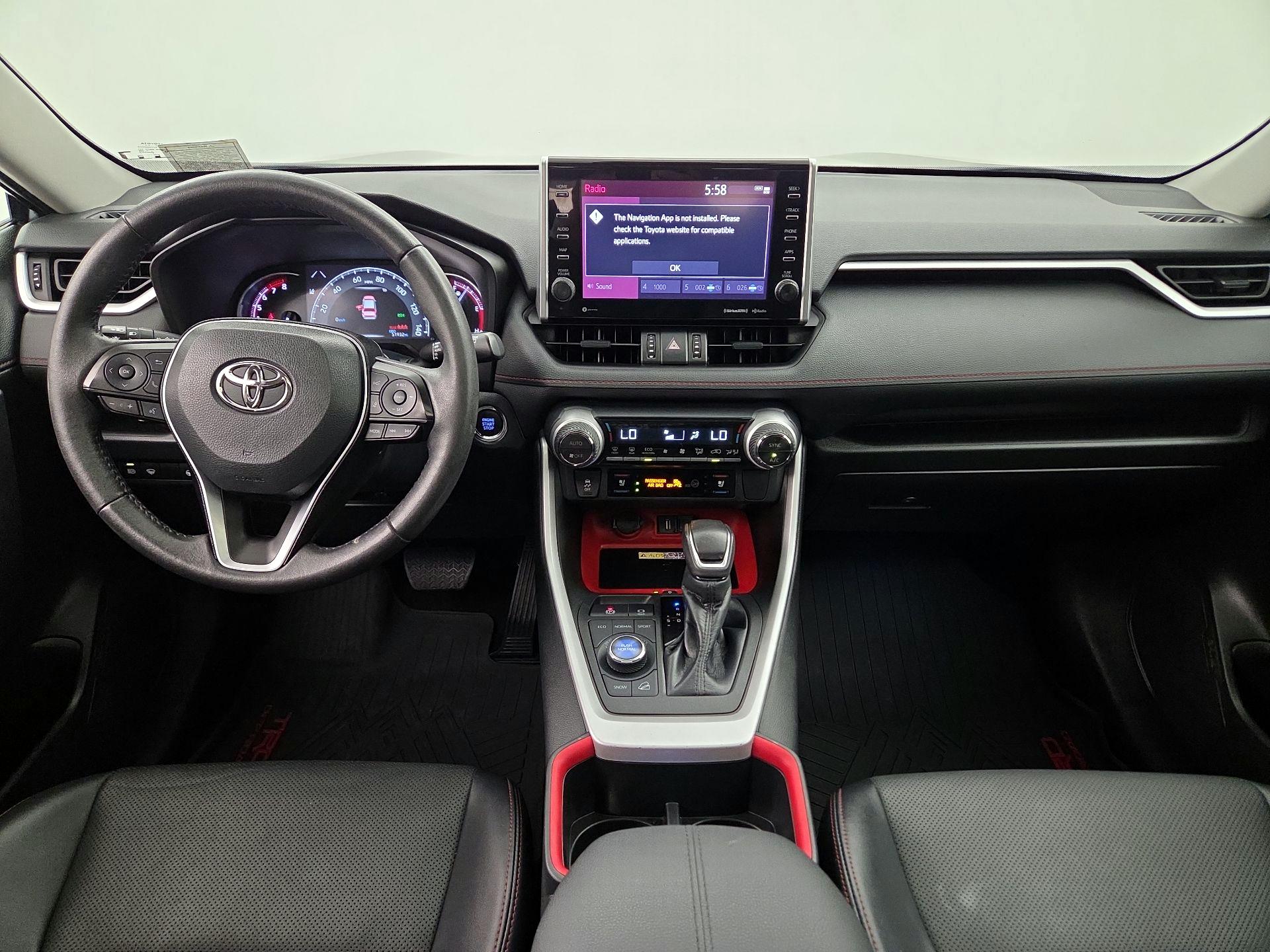 Thumbnail: 2022 Toyota RAV4 - 9