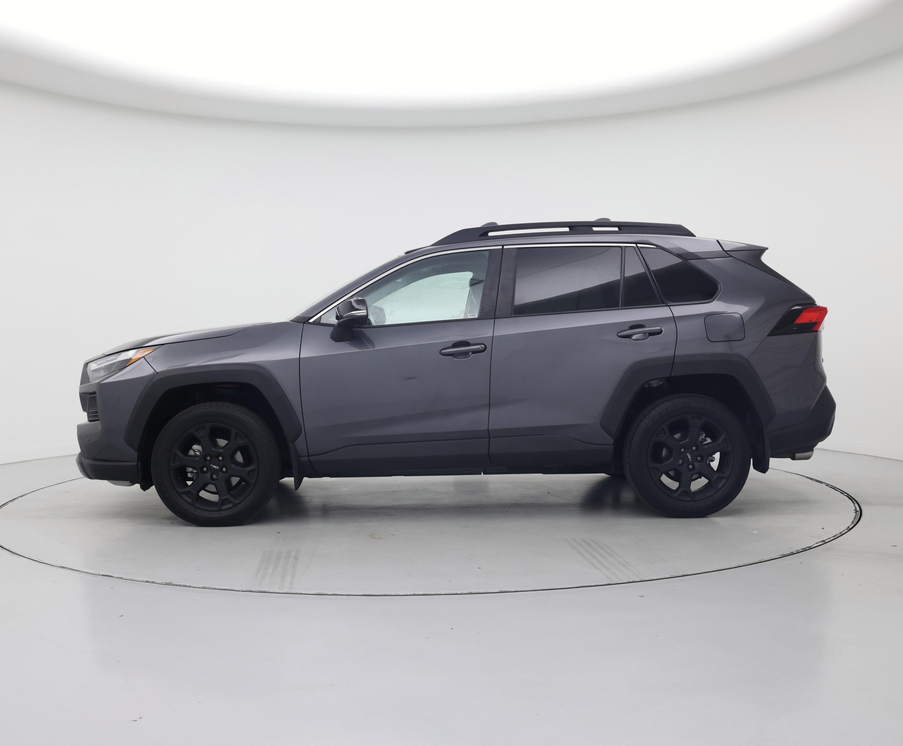 Thumbnail: 2022 Toyota RAV4 - 3