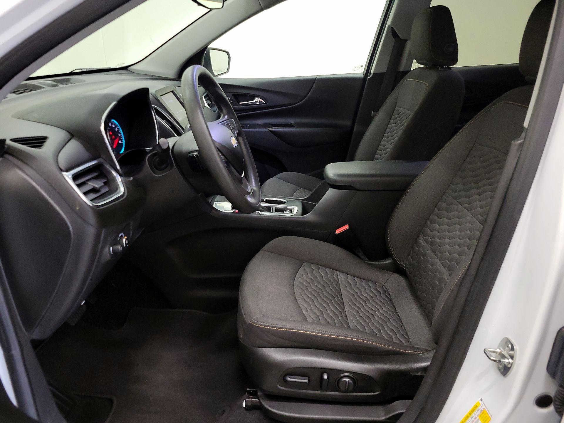 Thumbnail: 2021 Chevrolet Equinox - 11