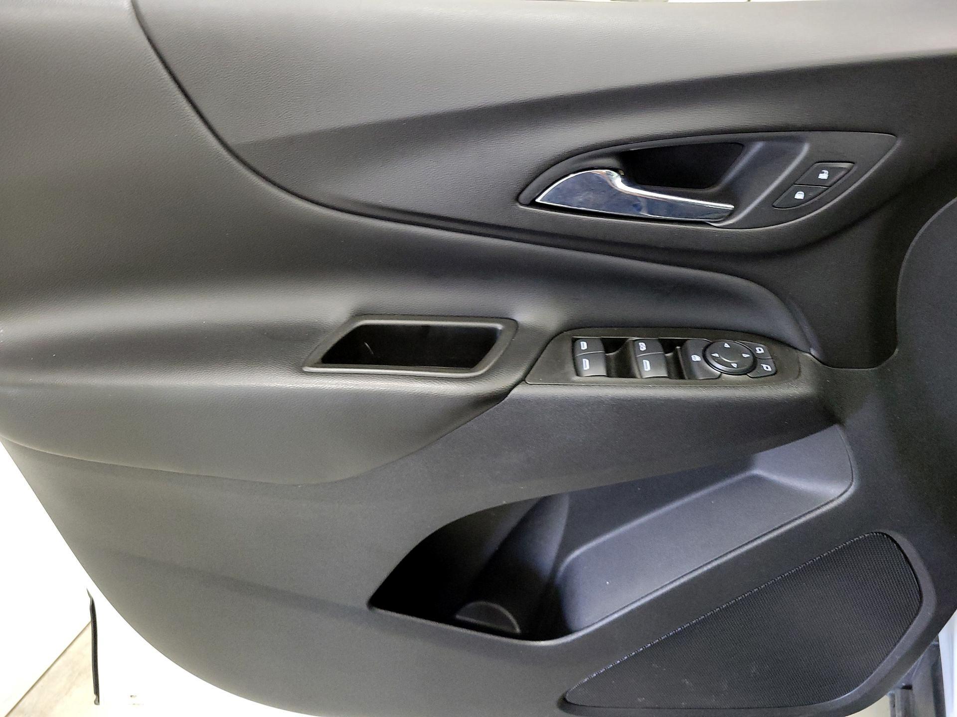 Thumbnail: 2021 Chevrolet Equinox - 12