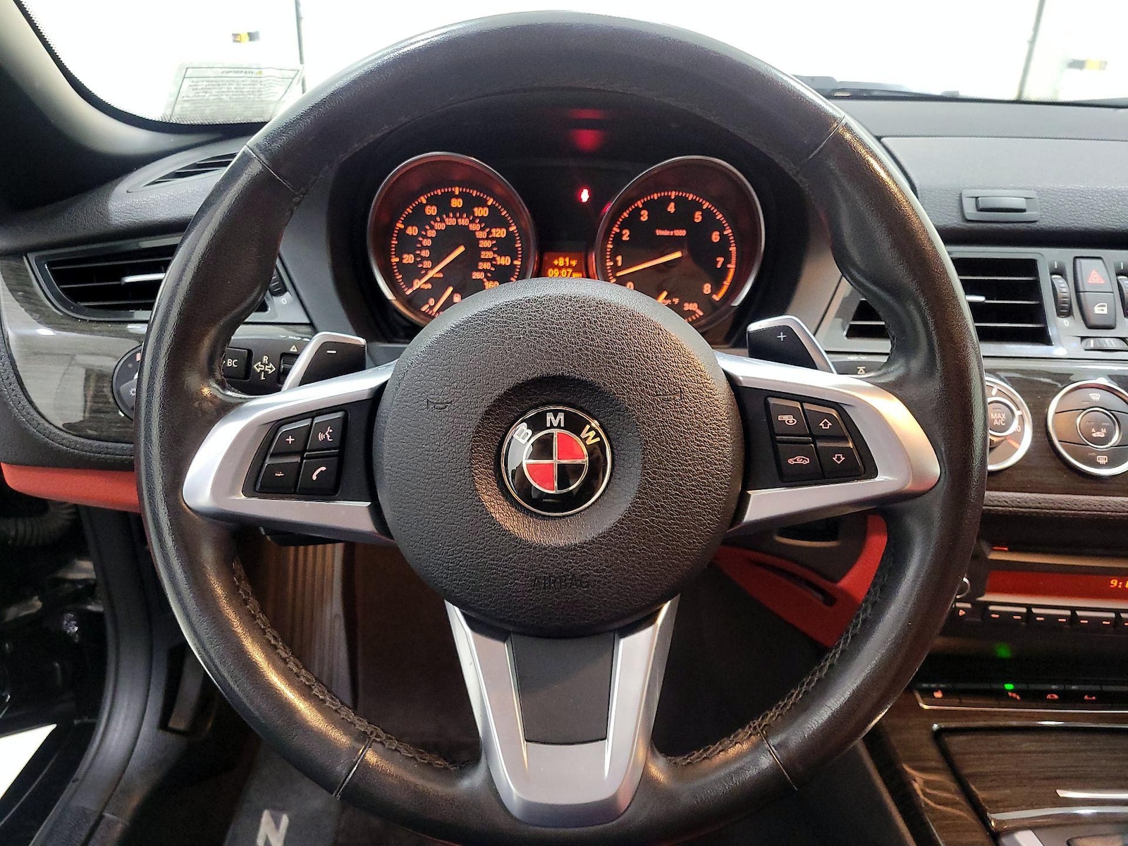 2014 BMW Z4 sDrive28i - Photo 11