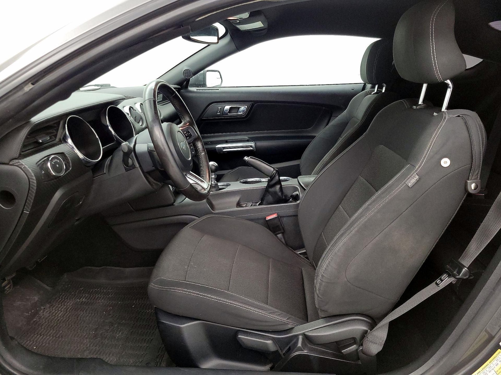 2016 Ford Mustang V6 - Photo 12