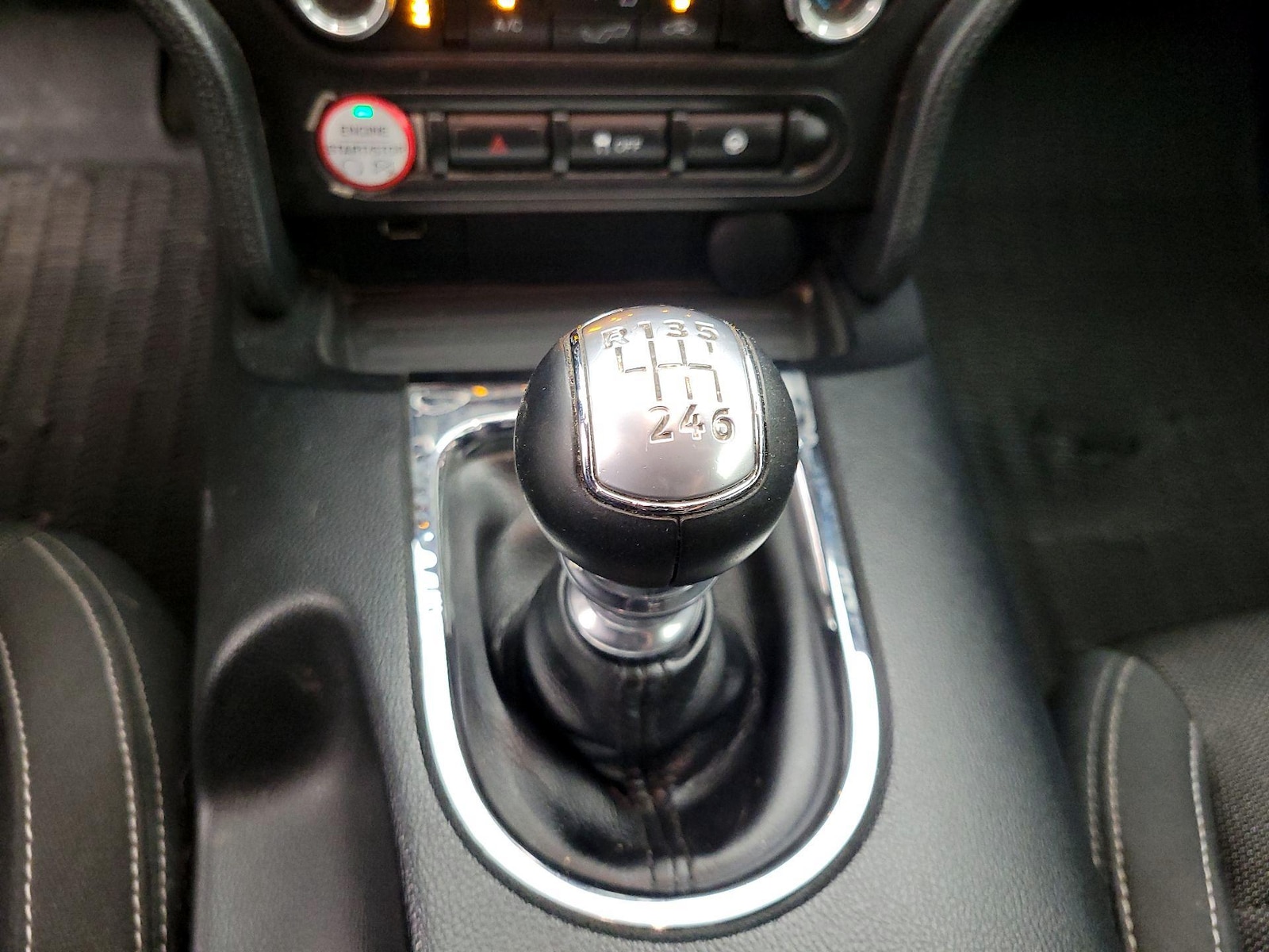 2016 Ford Mustang V6 - Photo 18