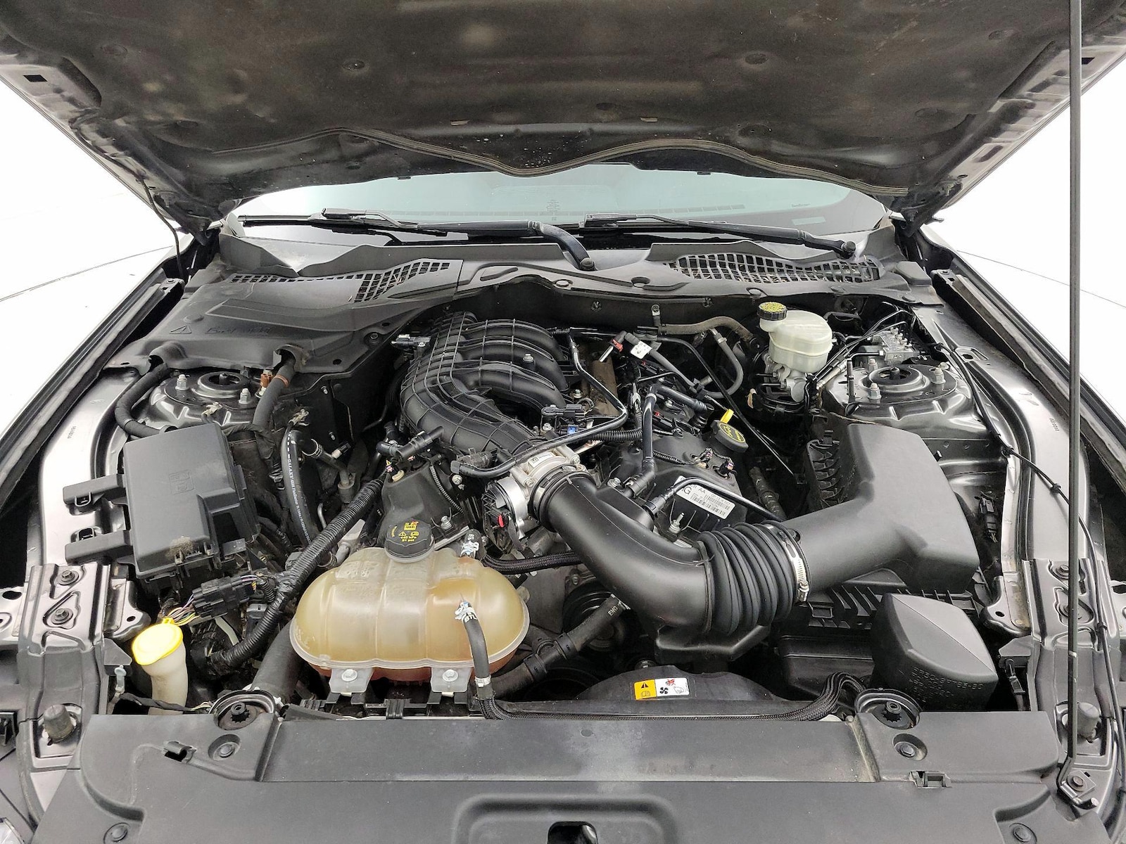 2016 Ford Mustang V6 - Photo 22