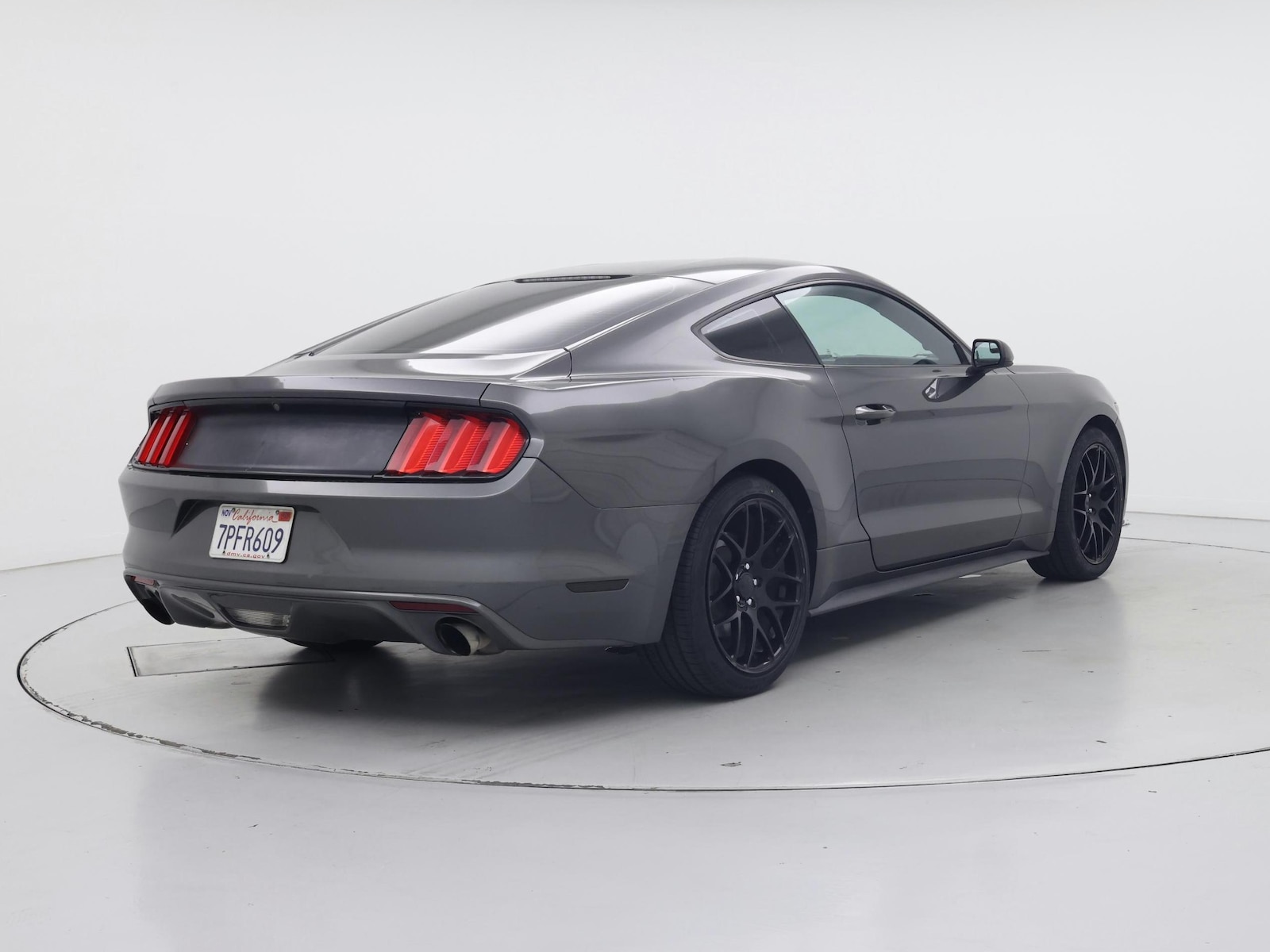 2016 Ford Mustang V6 - Photo 9