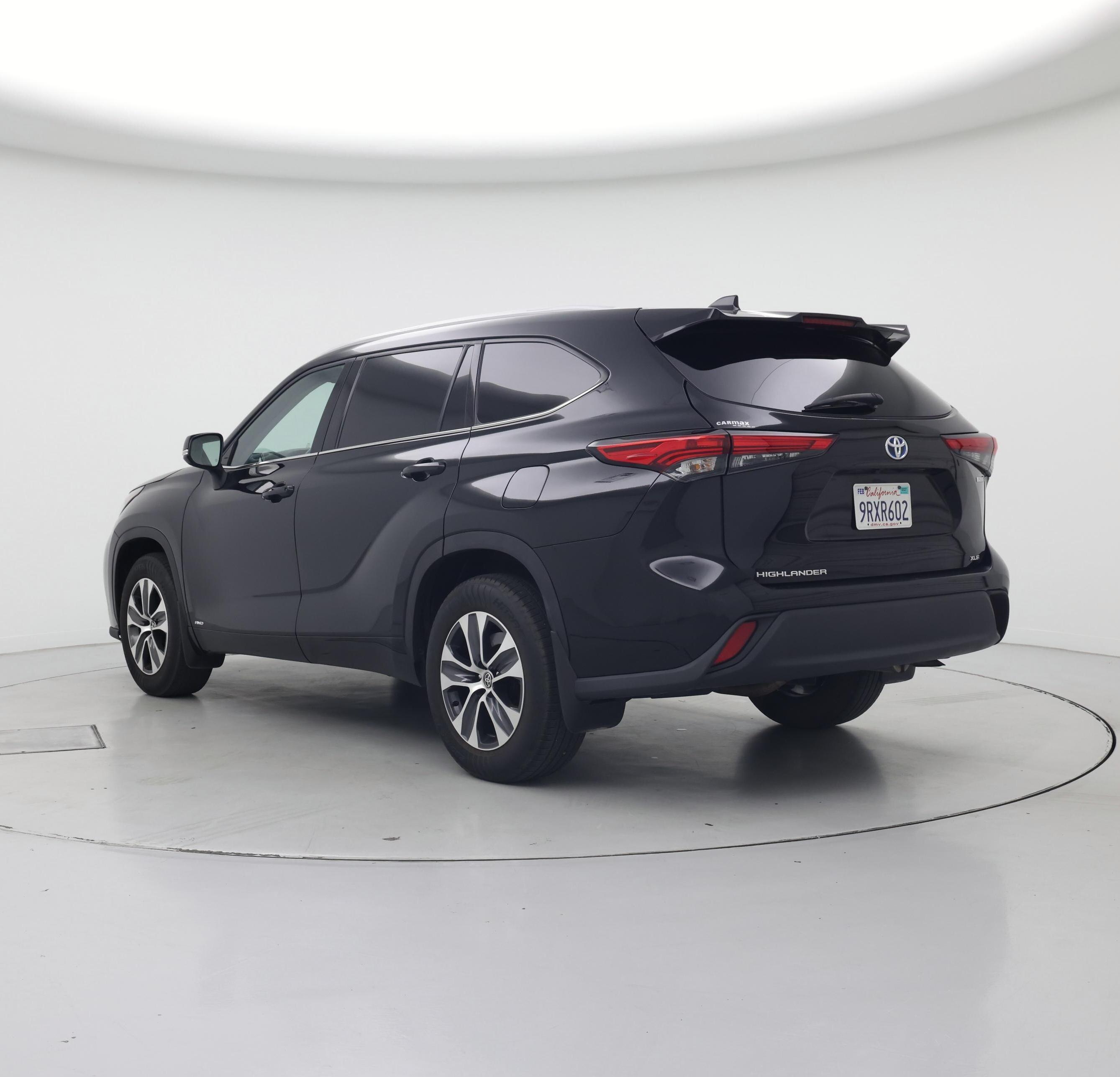 Thumbnail: 2022 Toyota Highlander - 2