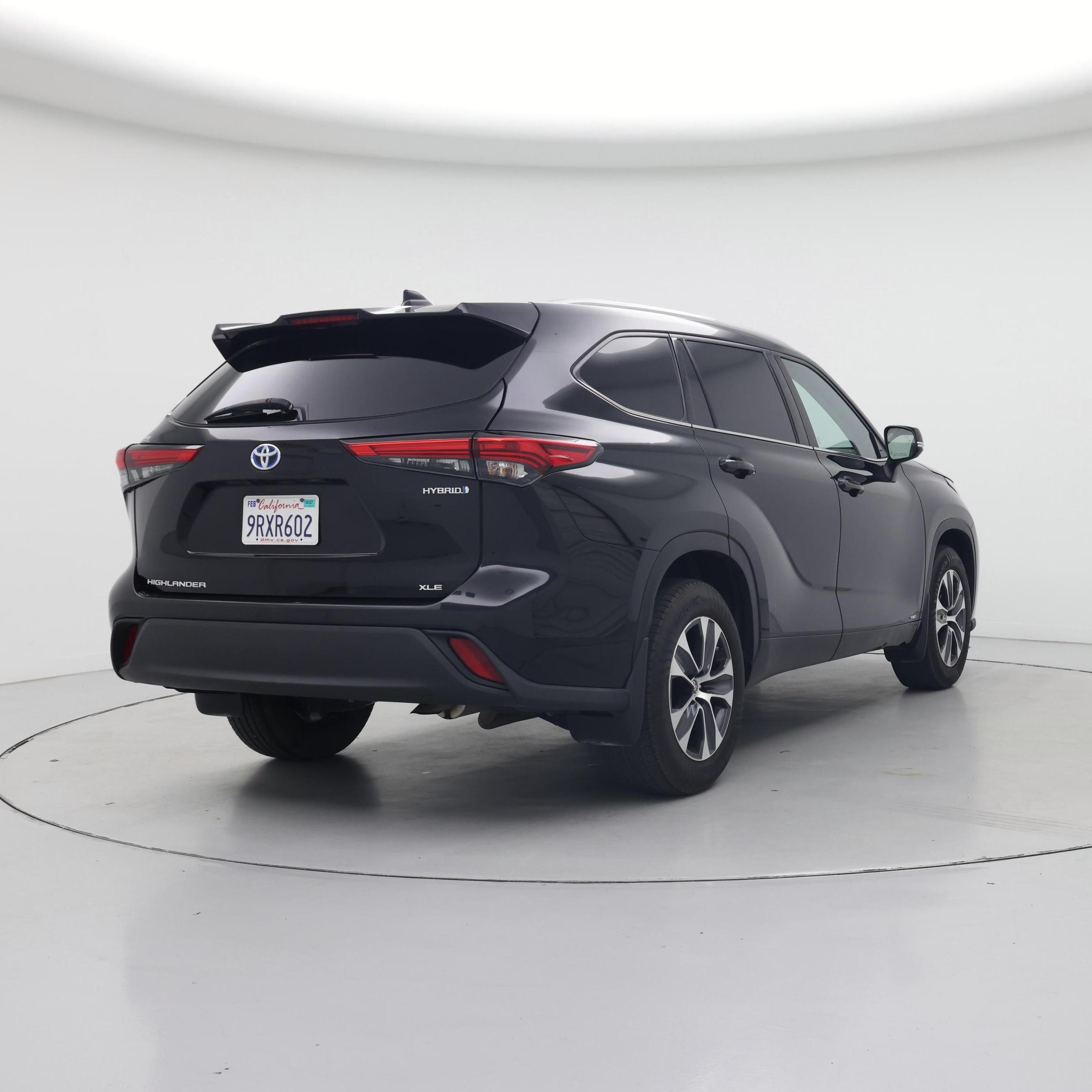 Thumbnail: 2022 Toyota Highlander - 8