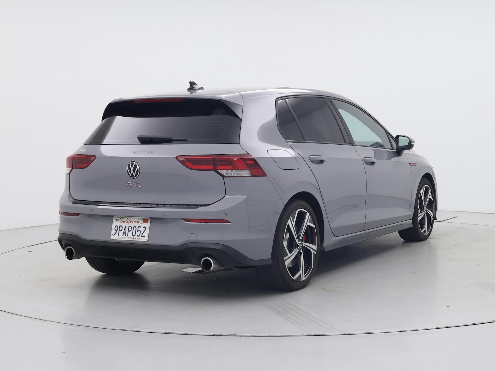 2024 Volkswagen Golf GTI SE - Photo 9