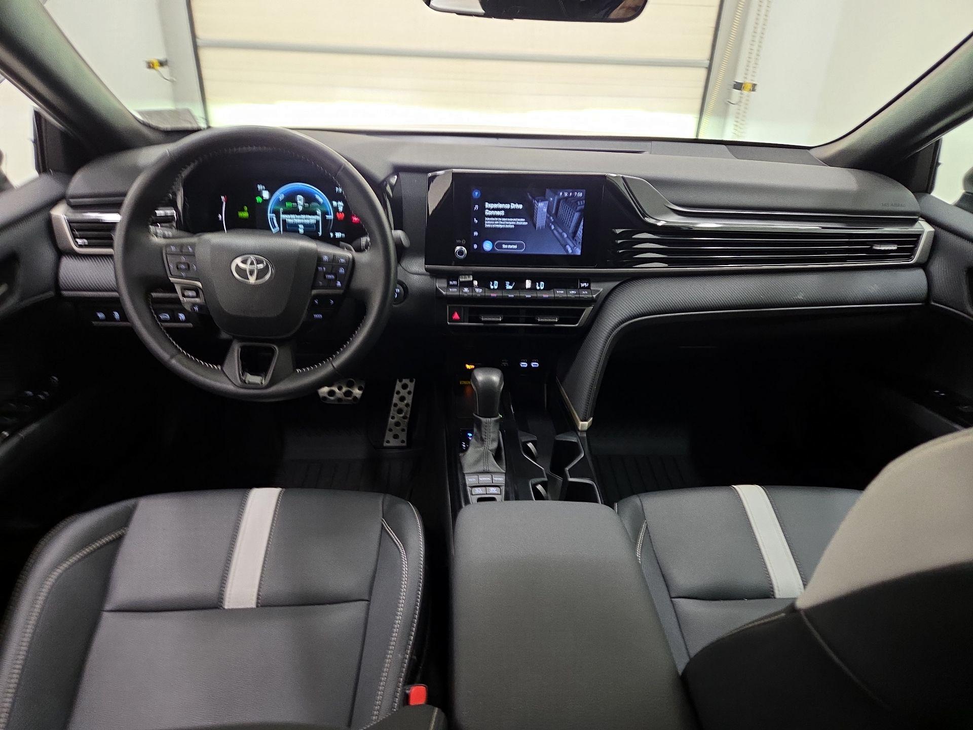 Thumbnail: 2025 Toyota Camry - 9