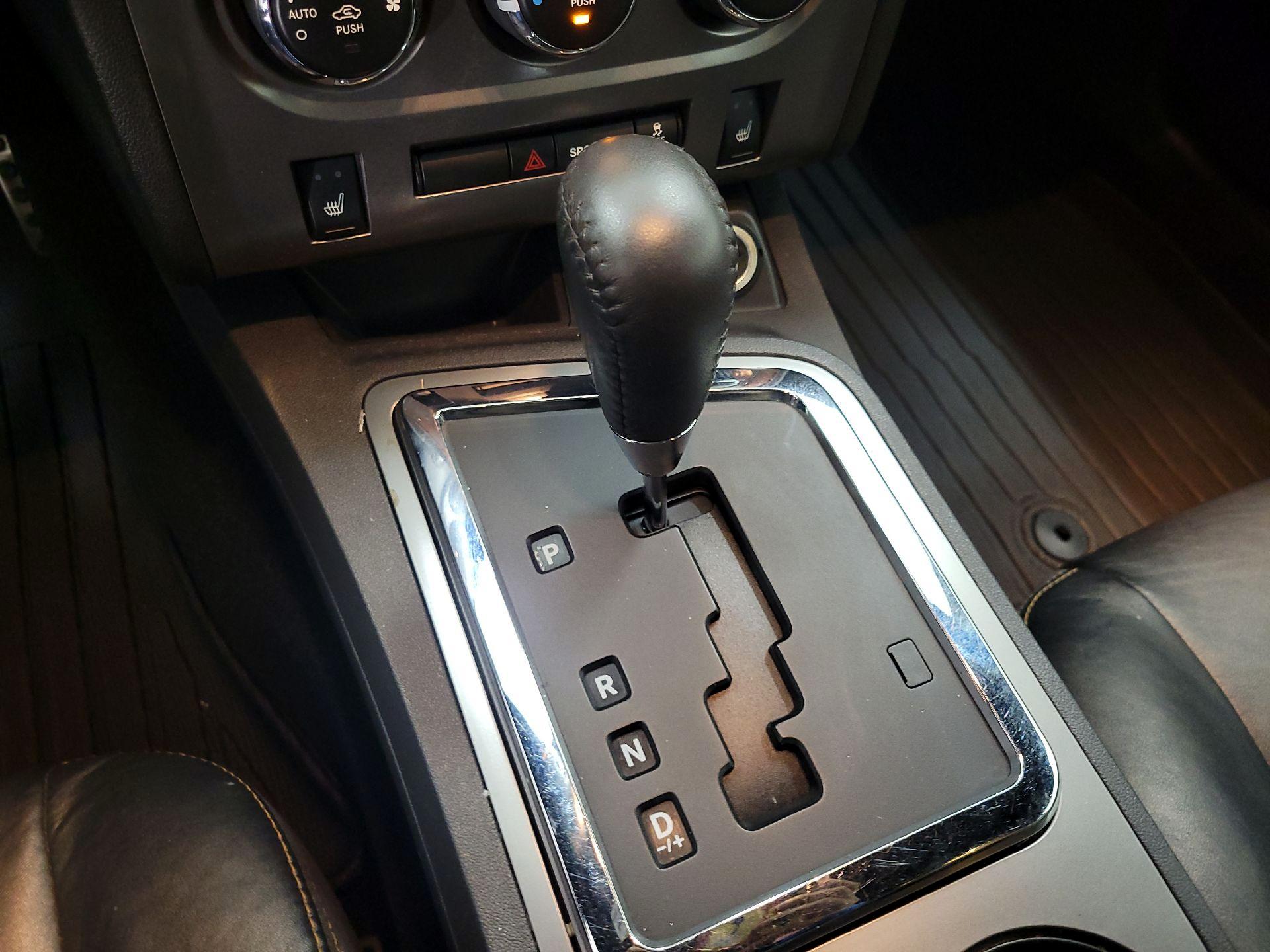 Thumbnail: 2014 Dodge Challenger - 16