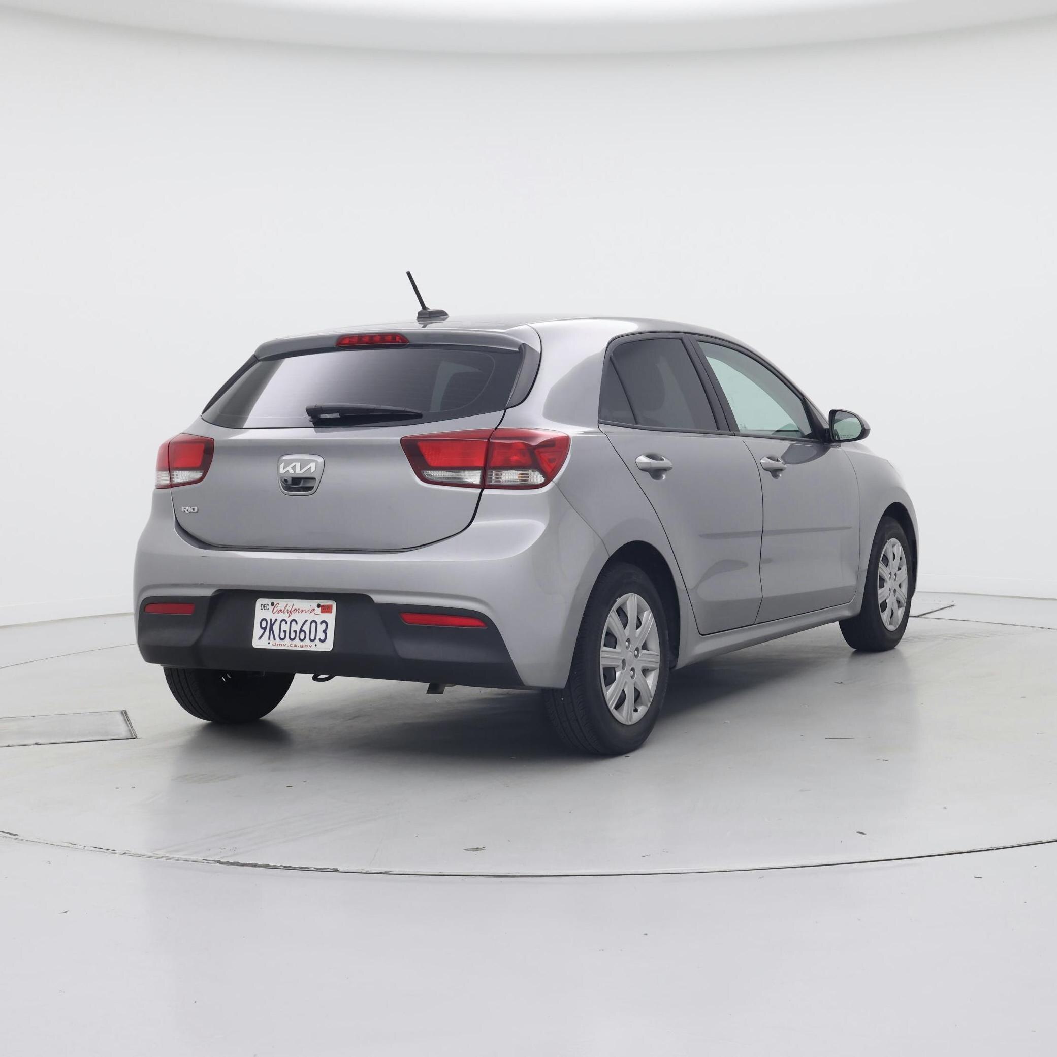 Thumbnail: 2023 Kia Rio - 8