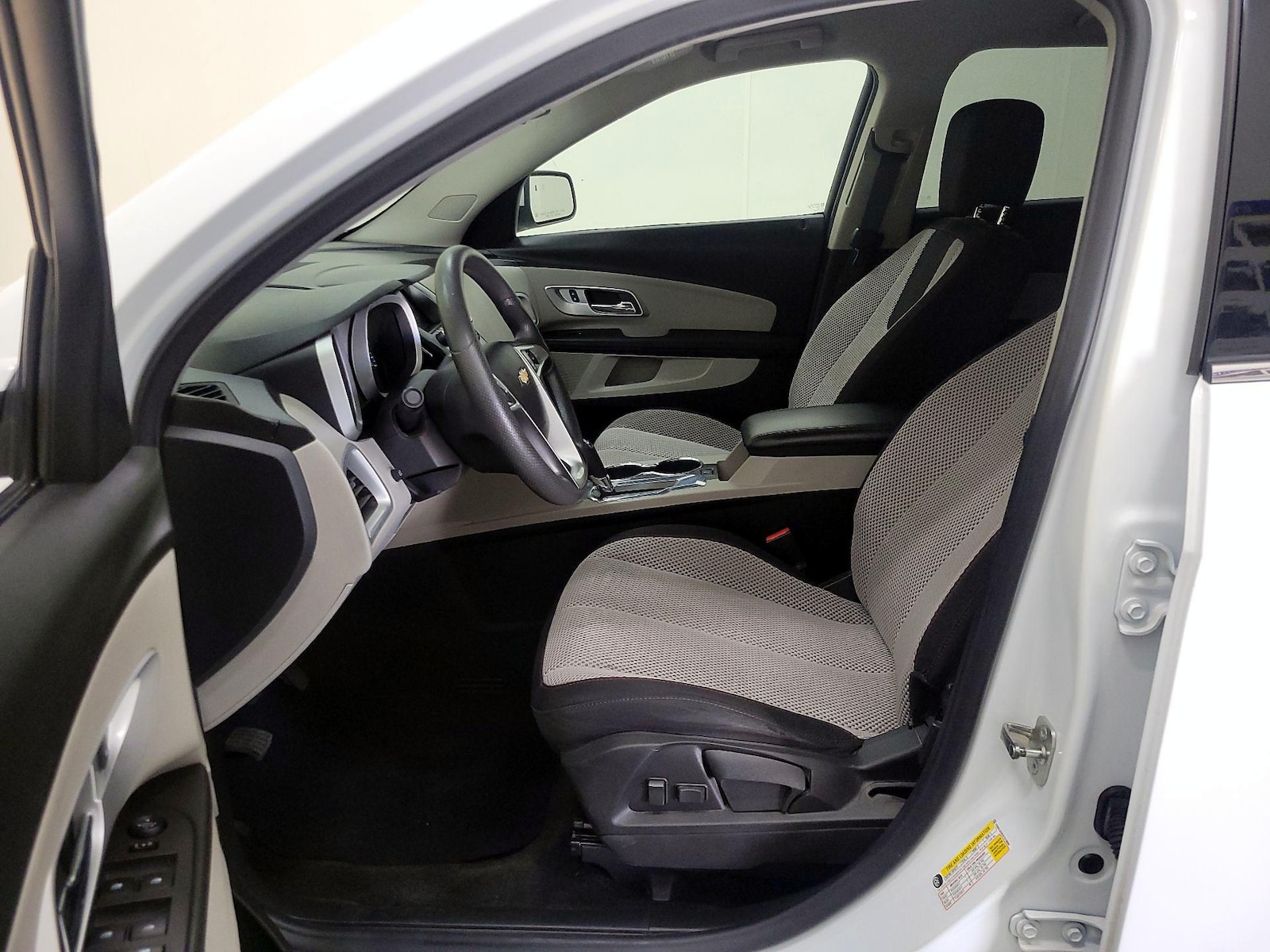 2017 Chevrolet Equinox LT - Photo 12