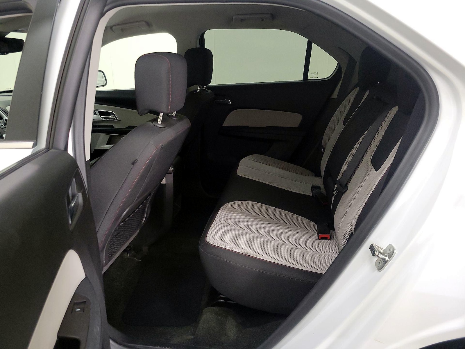 2017 Chevrolet Equinox LT - Photo 18