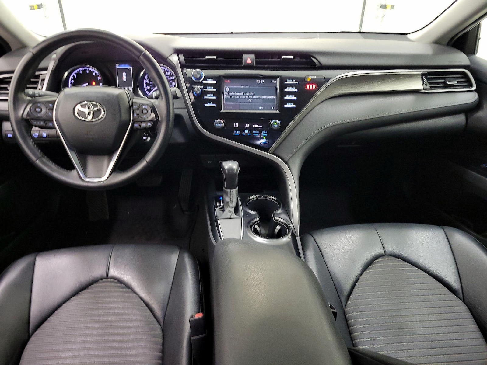 Apple CarPlay® & Android Auto™