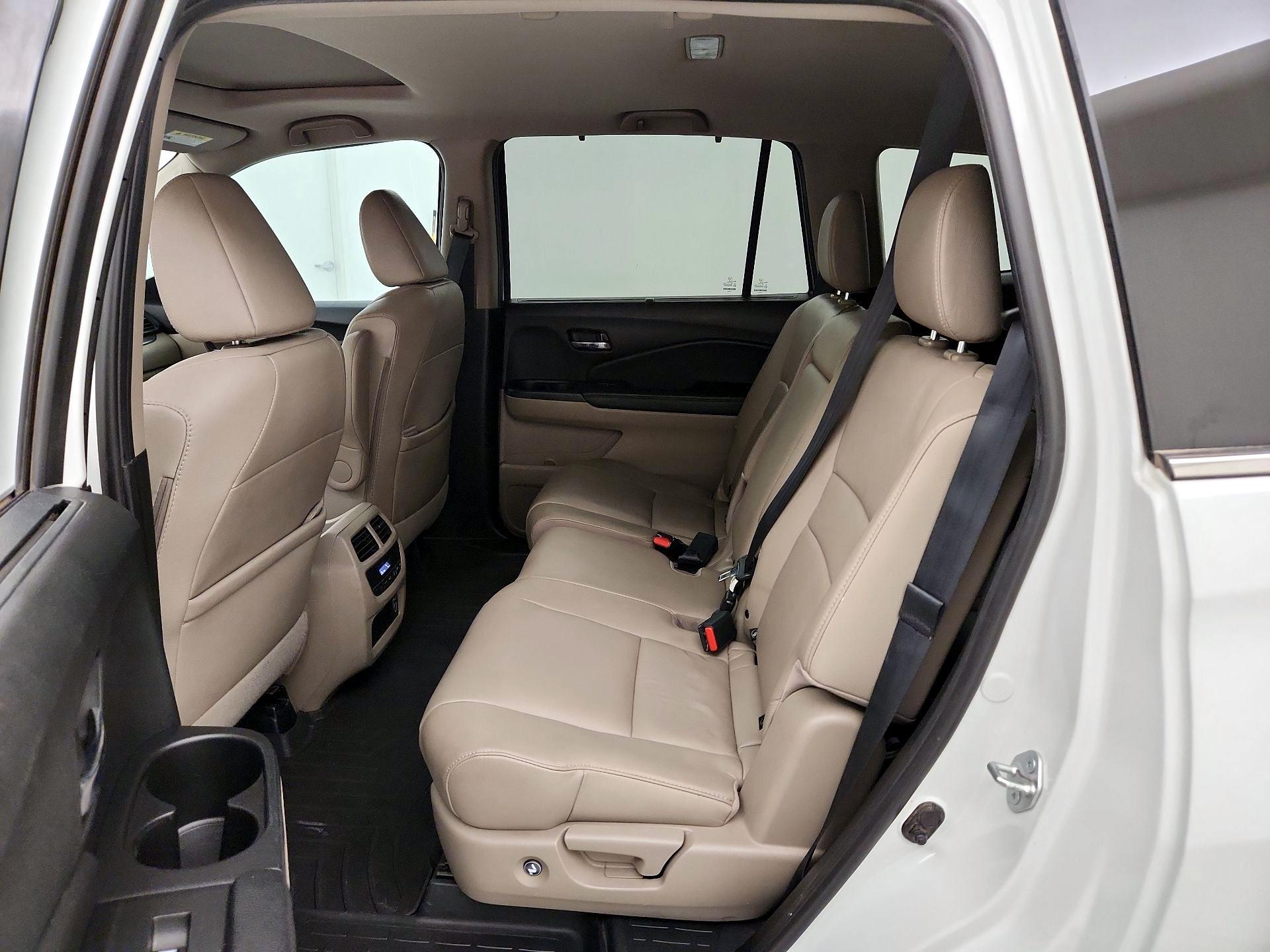 Thumbnail: 2021 Honda Pilot - 20