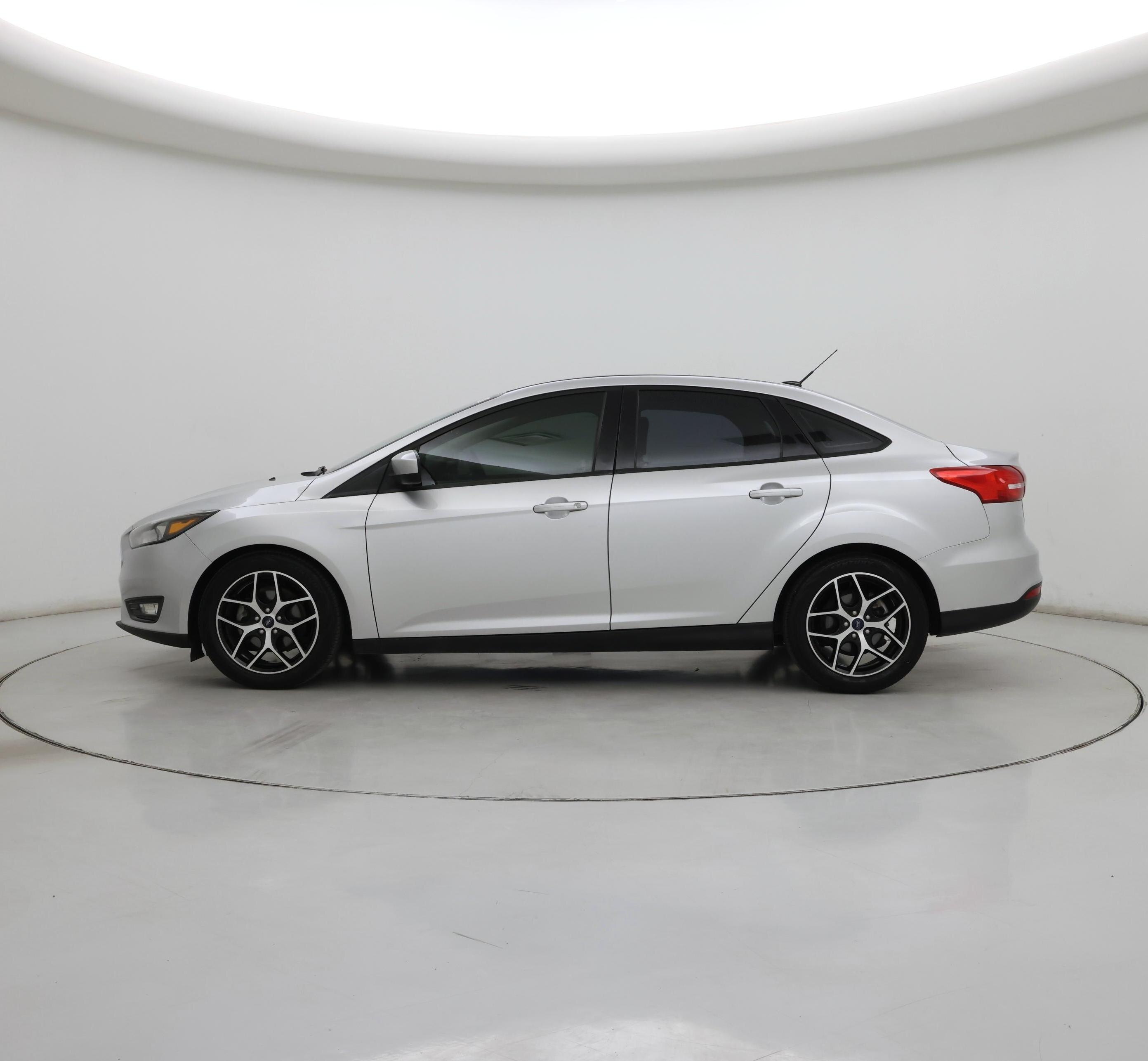 Thumbnail: 2018 Ford Focus - 3